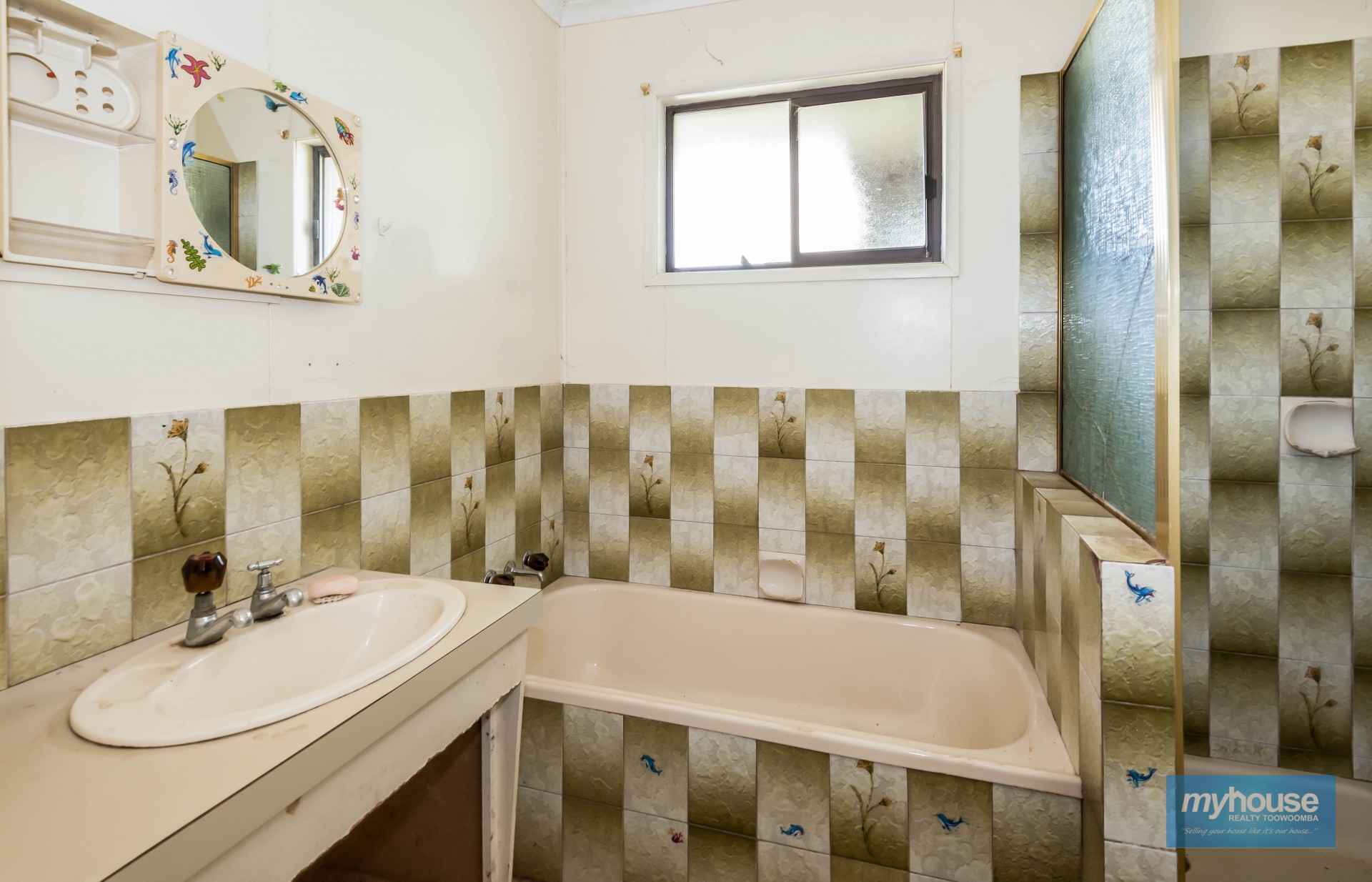 Real Estate in Glenvale