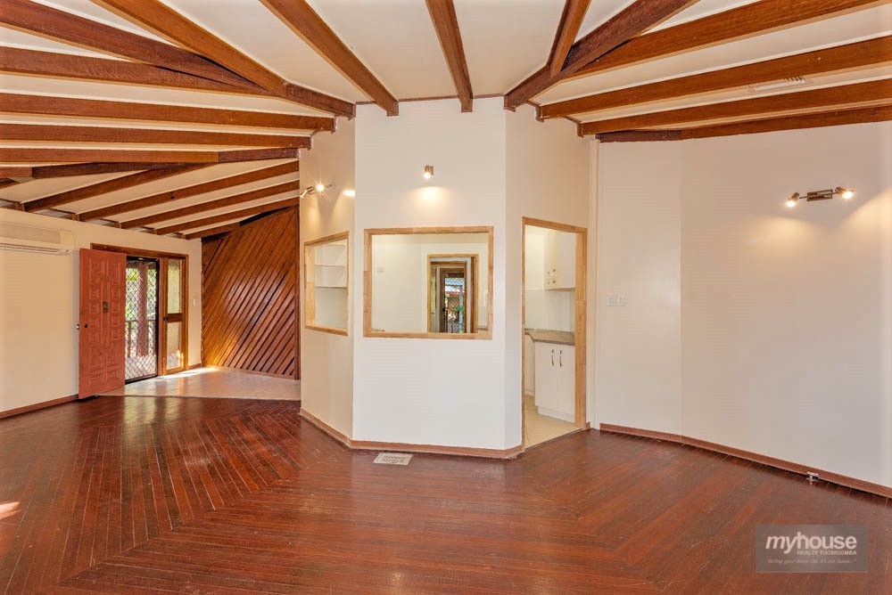Real Estate in Withcott