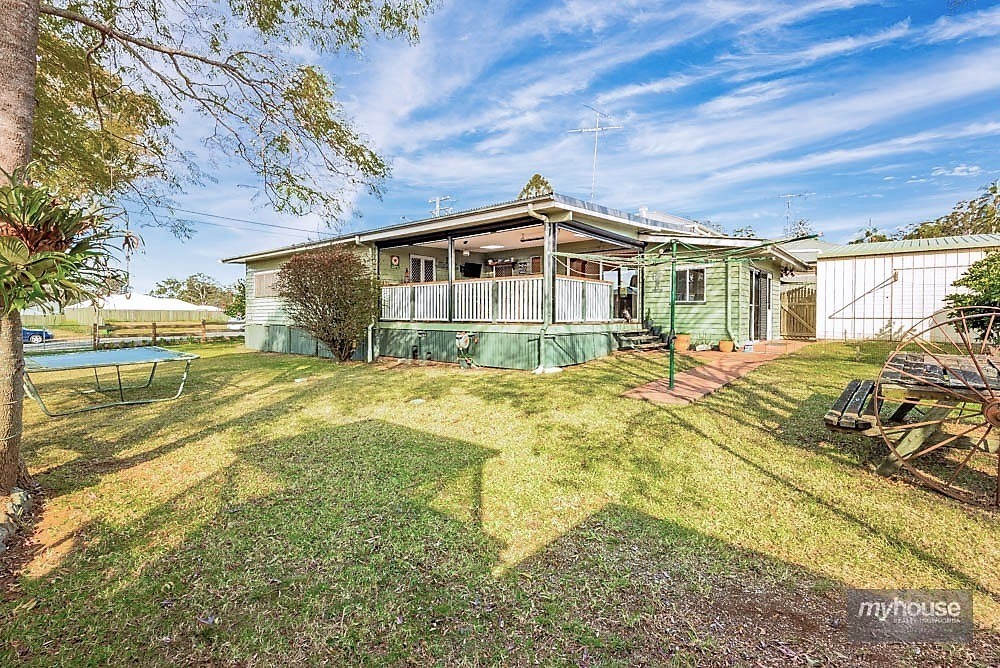 Real Estate in Middle Ridge