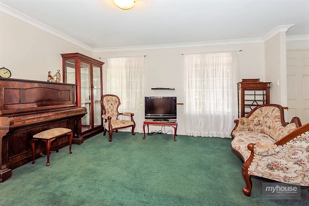 Open for inspection in Middle Ridge