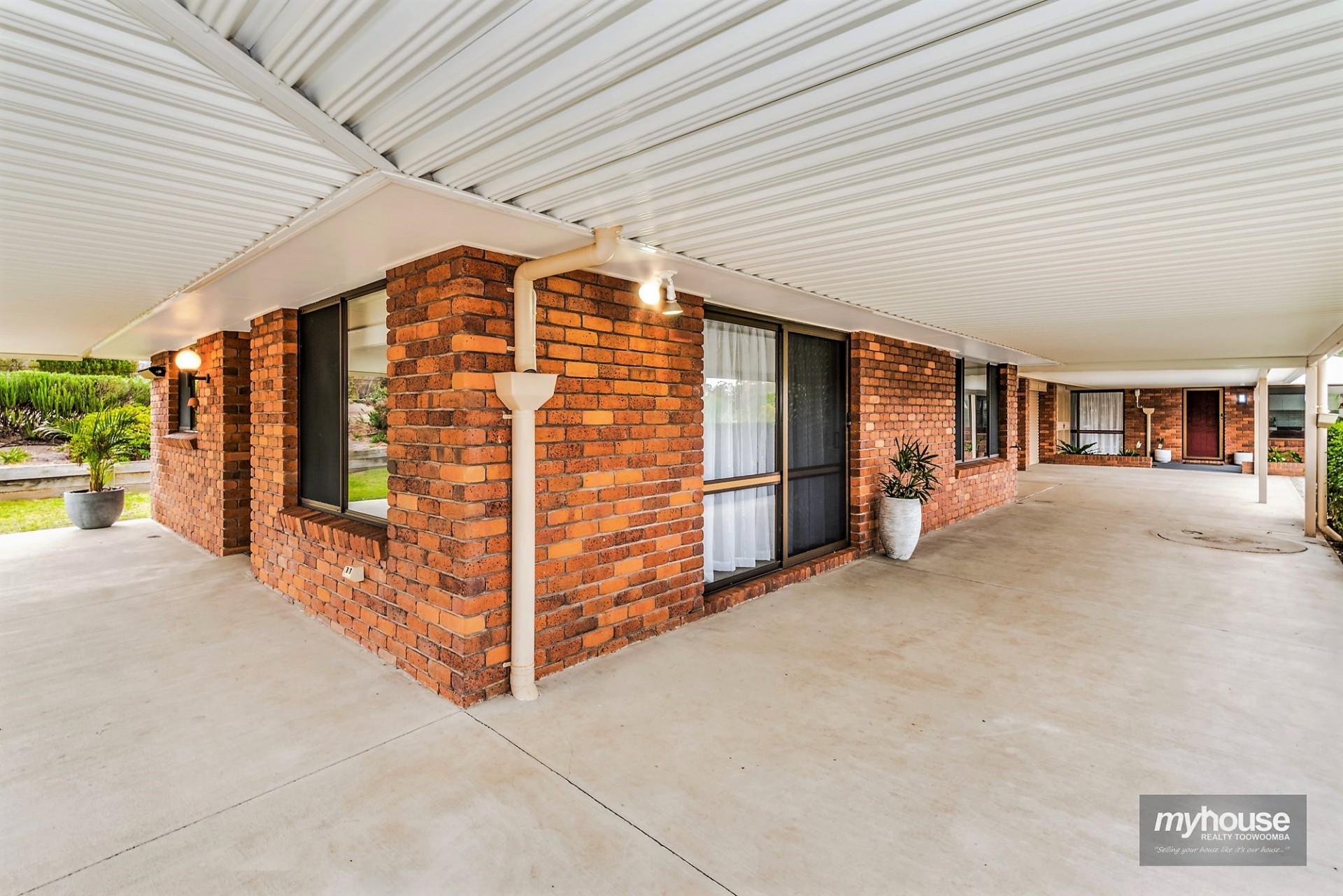 Real Estate in Cotswold Hills