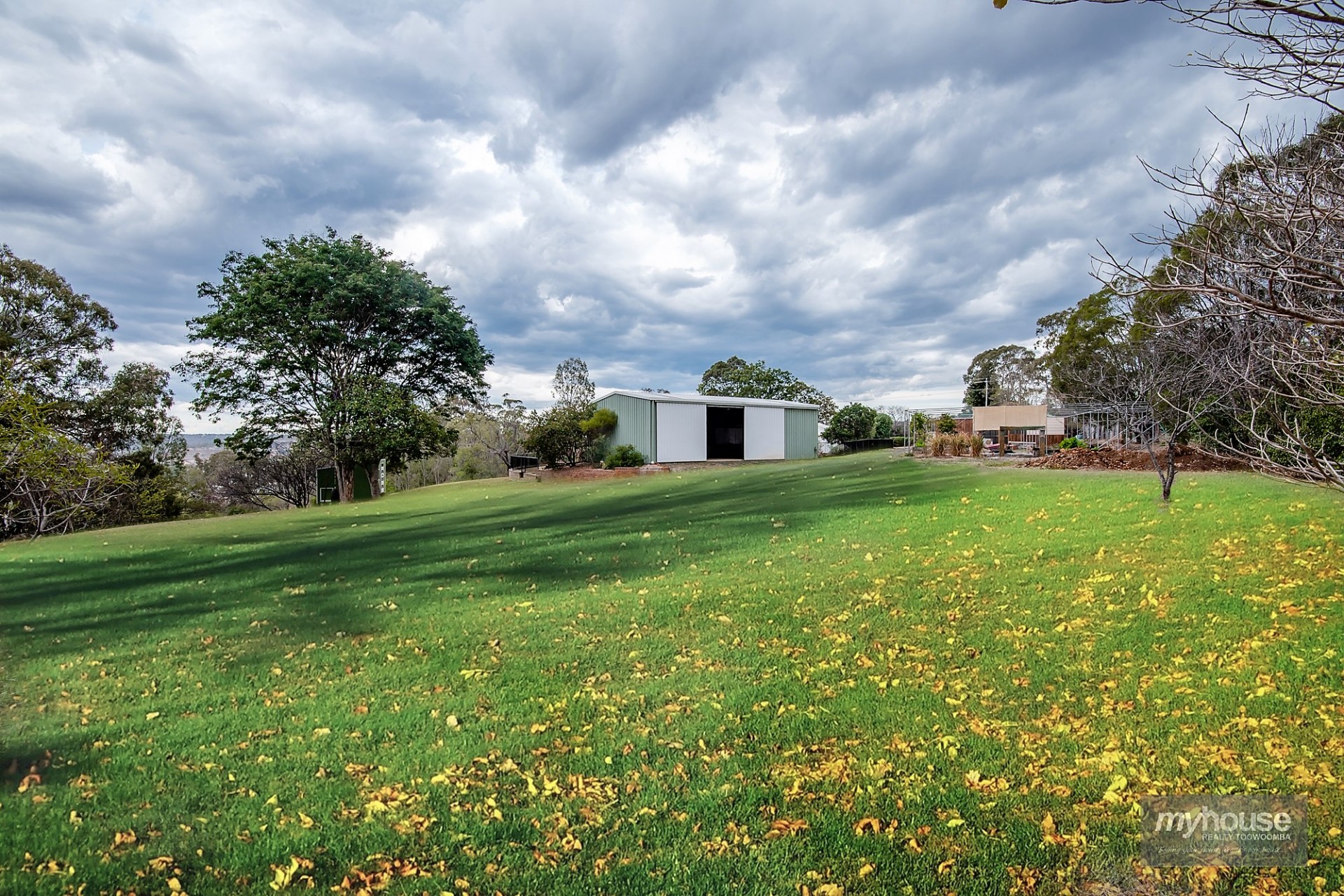 Real Estate in Cotswold Hills