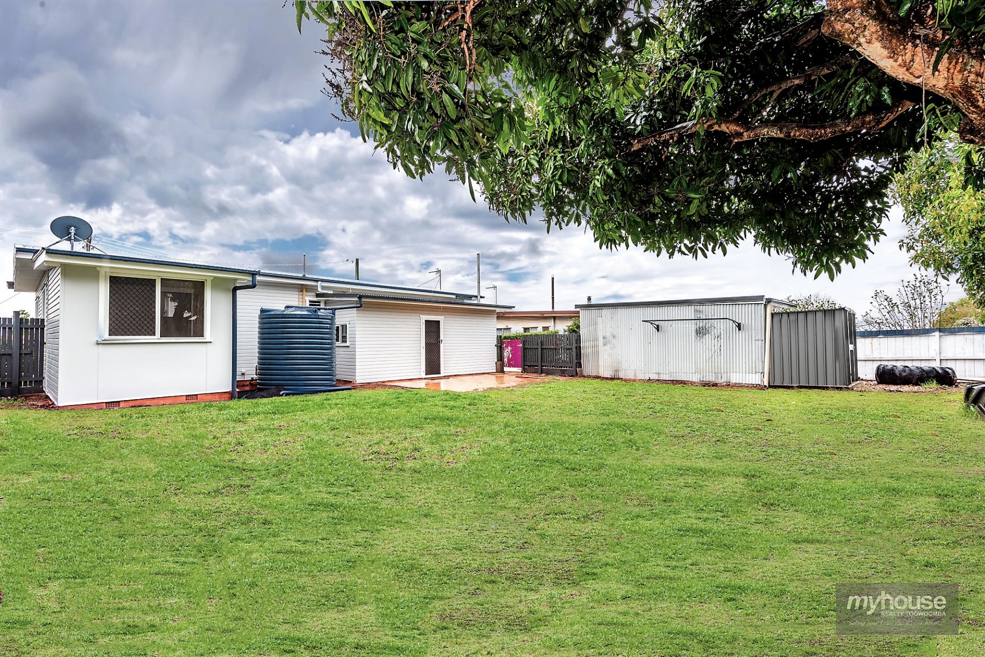 Real Estate in Centenary Heights