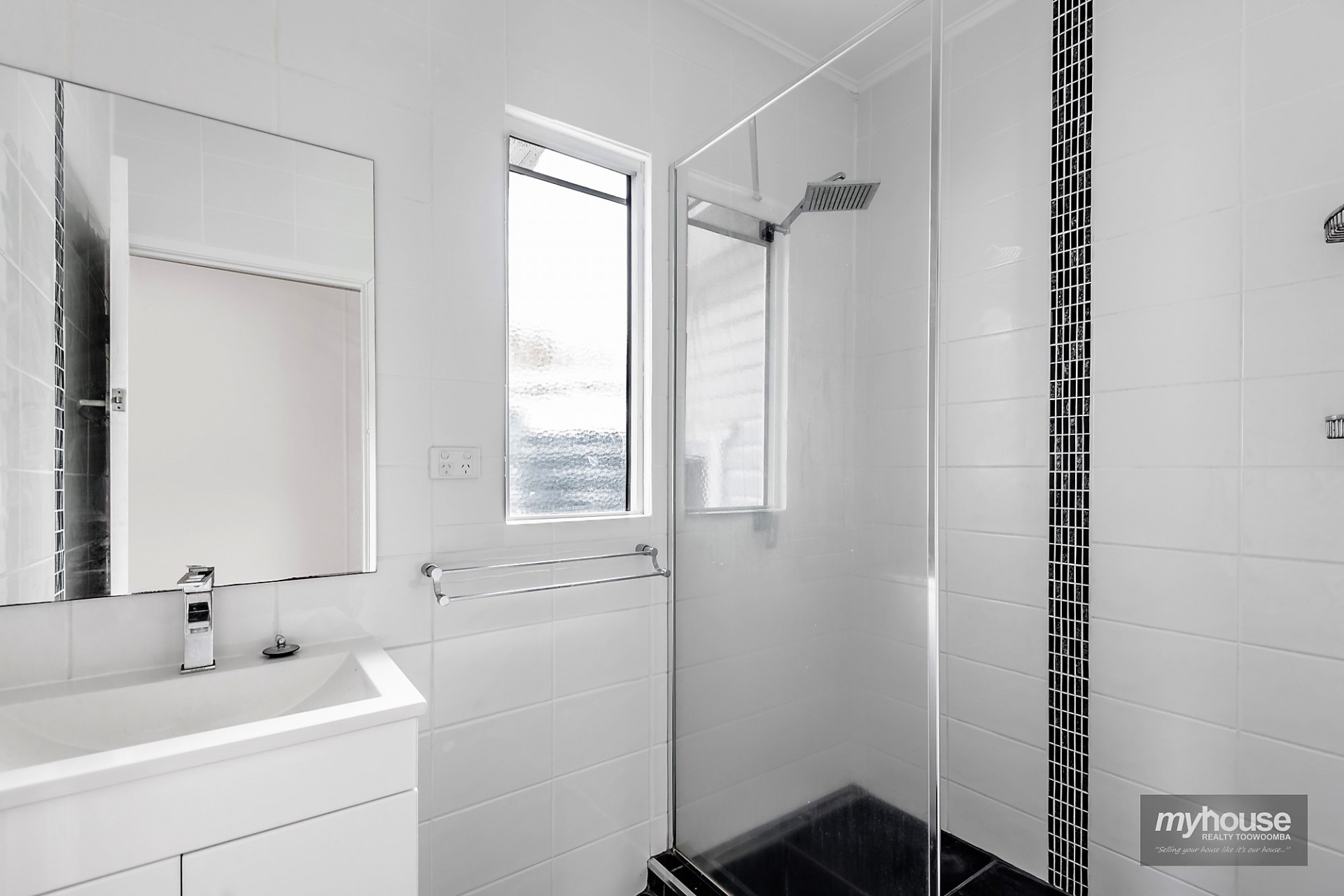 Real Estate in Centenary Heights