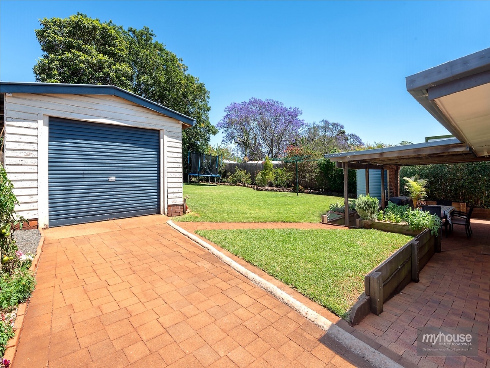 Real Estate in Centenary Heights