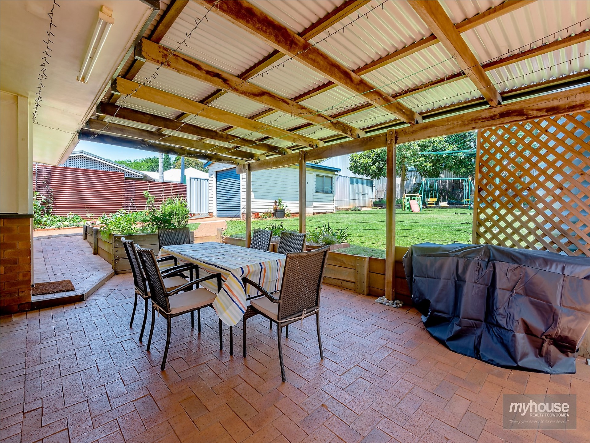 Real Estate in Centenary Heights