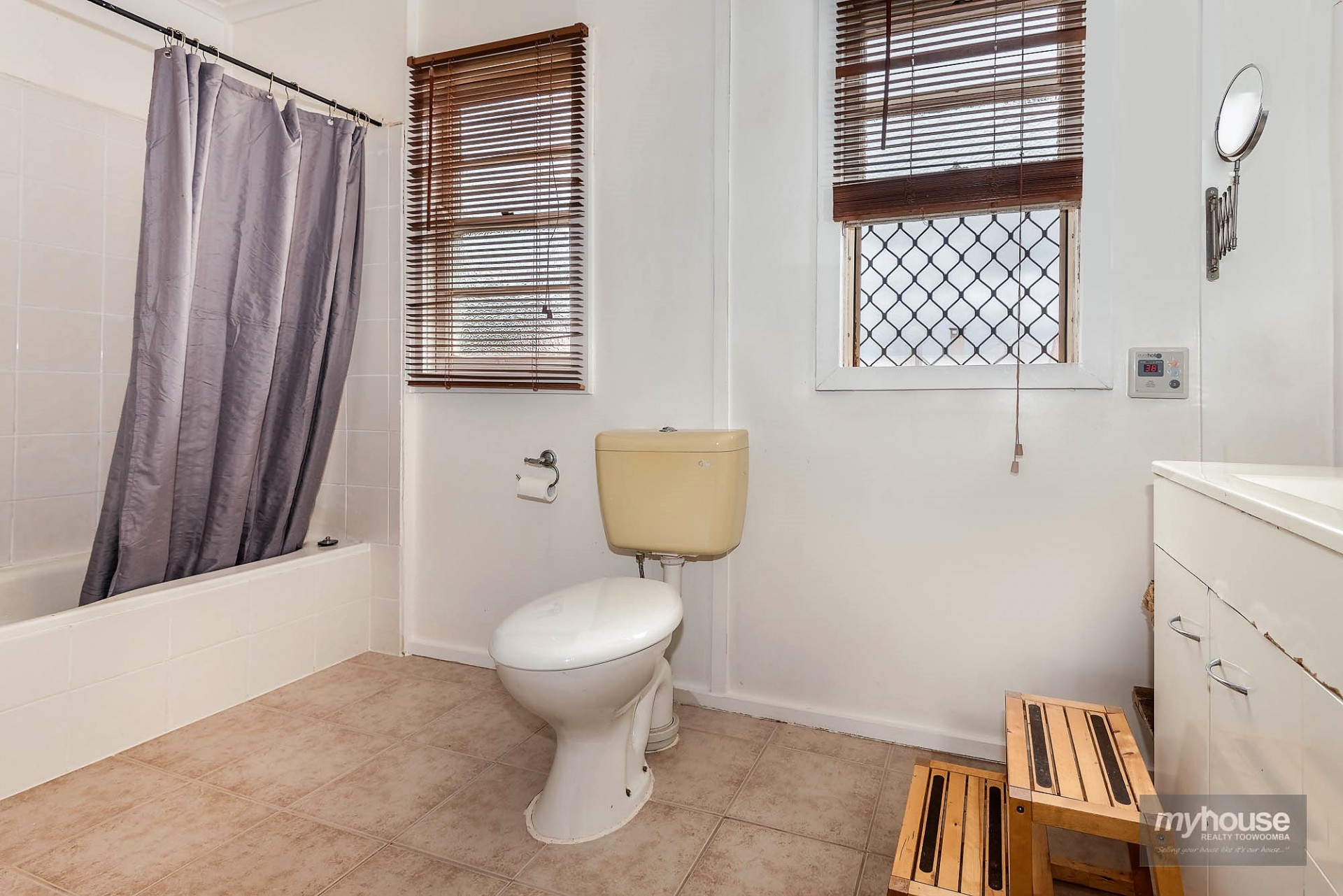 Real Estate in Newtown