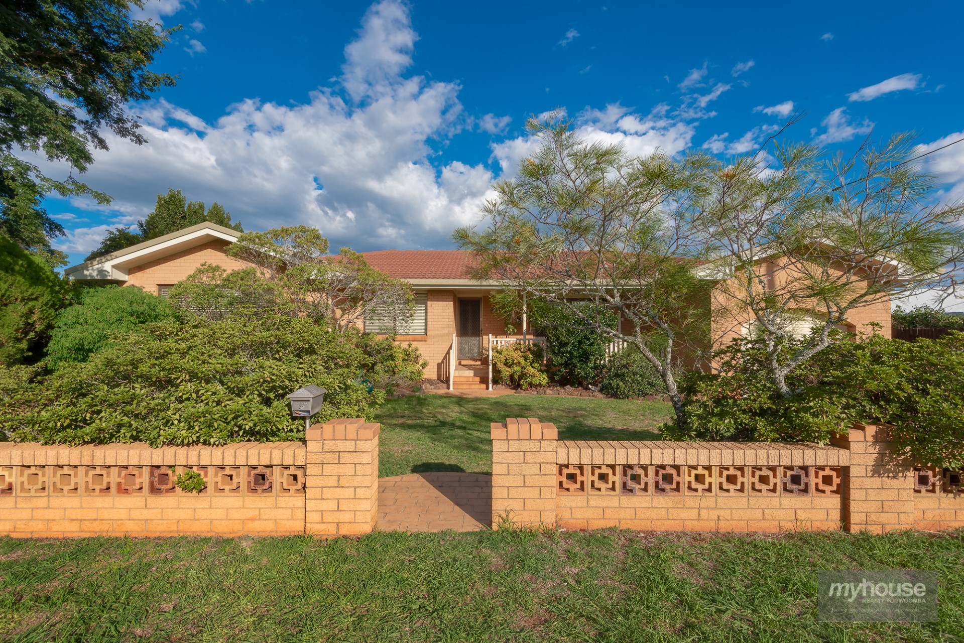 24 Gloucester Crescent, Darling Heights > myhouse realty Toowoomba