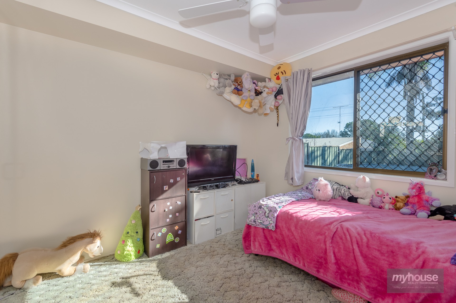 Real Estate in Newtown