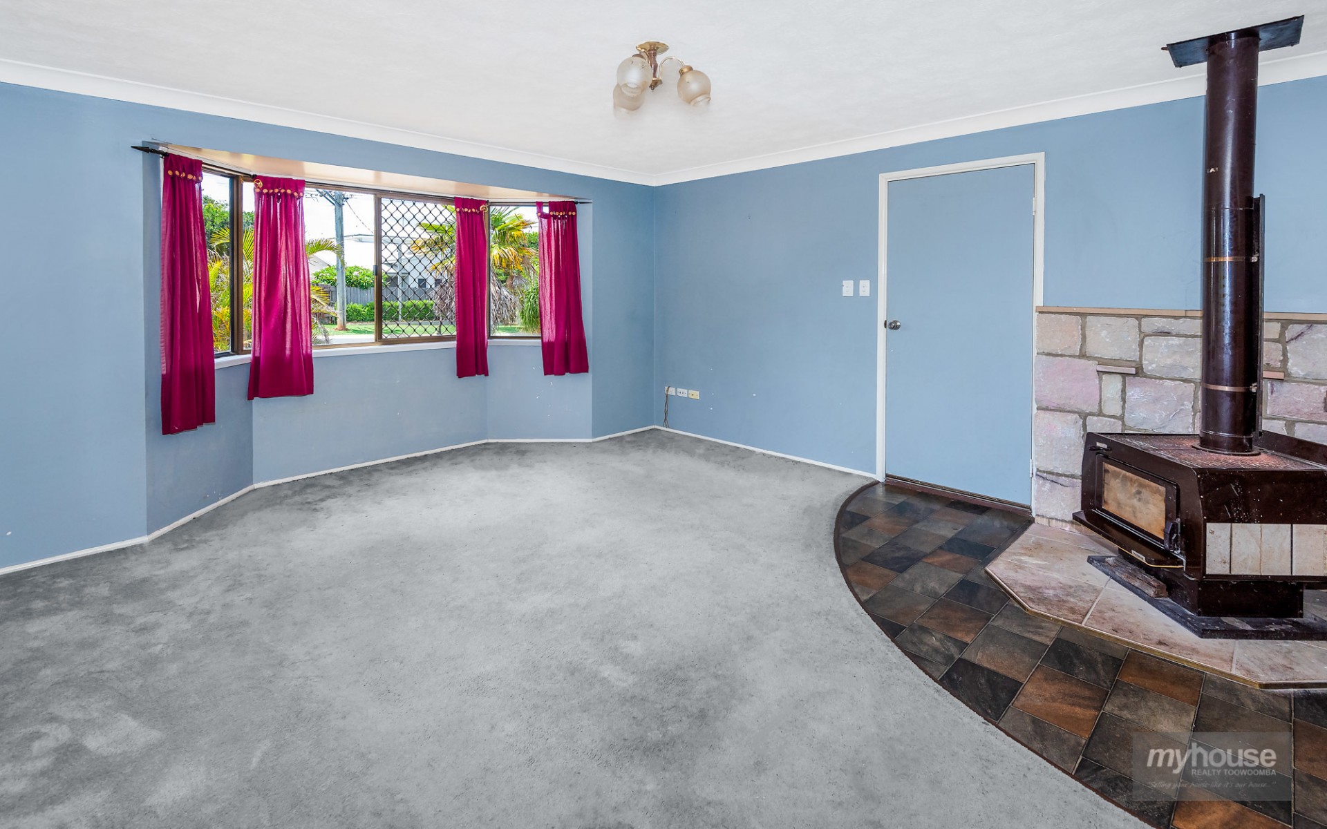 Open for inspection in Kearneys Spring