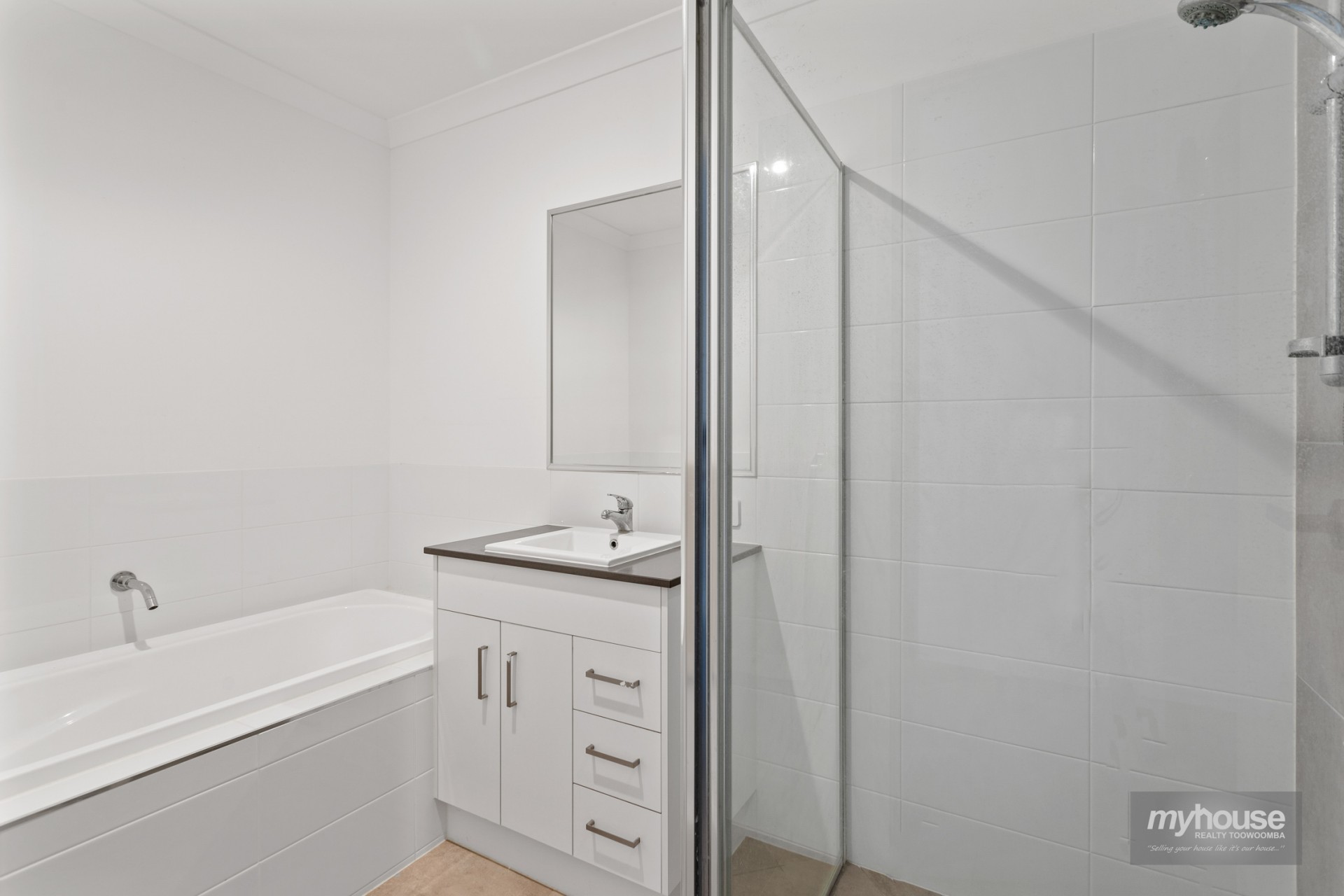 Real Estate in Glenvale