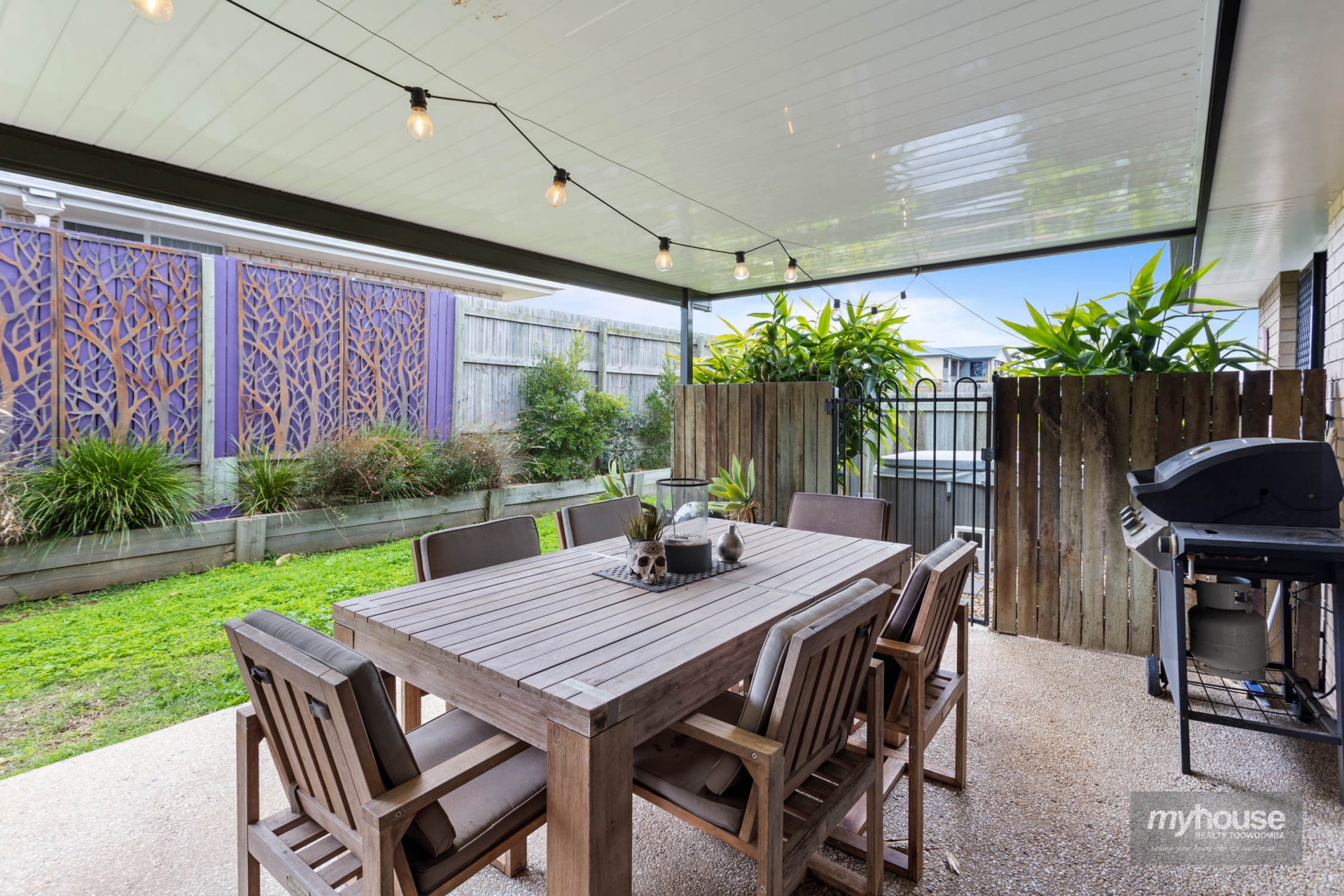 Real Estate in Glenvale