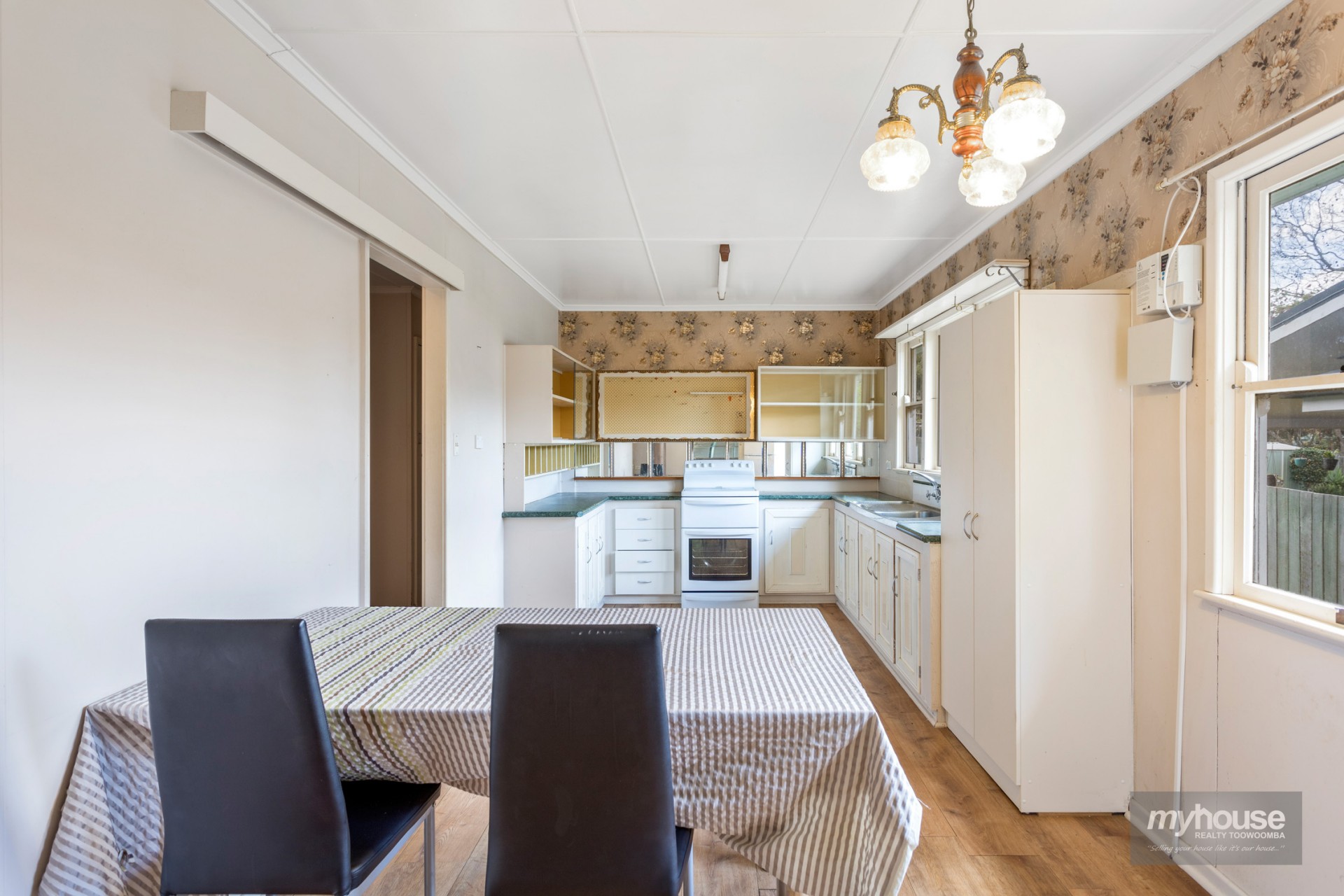 Real Estate in Centenary Heights