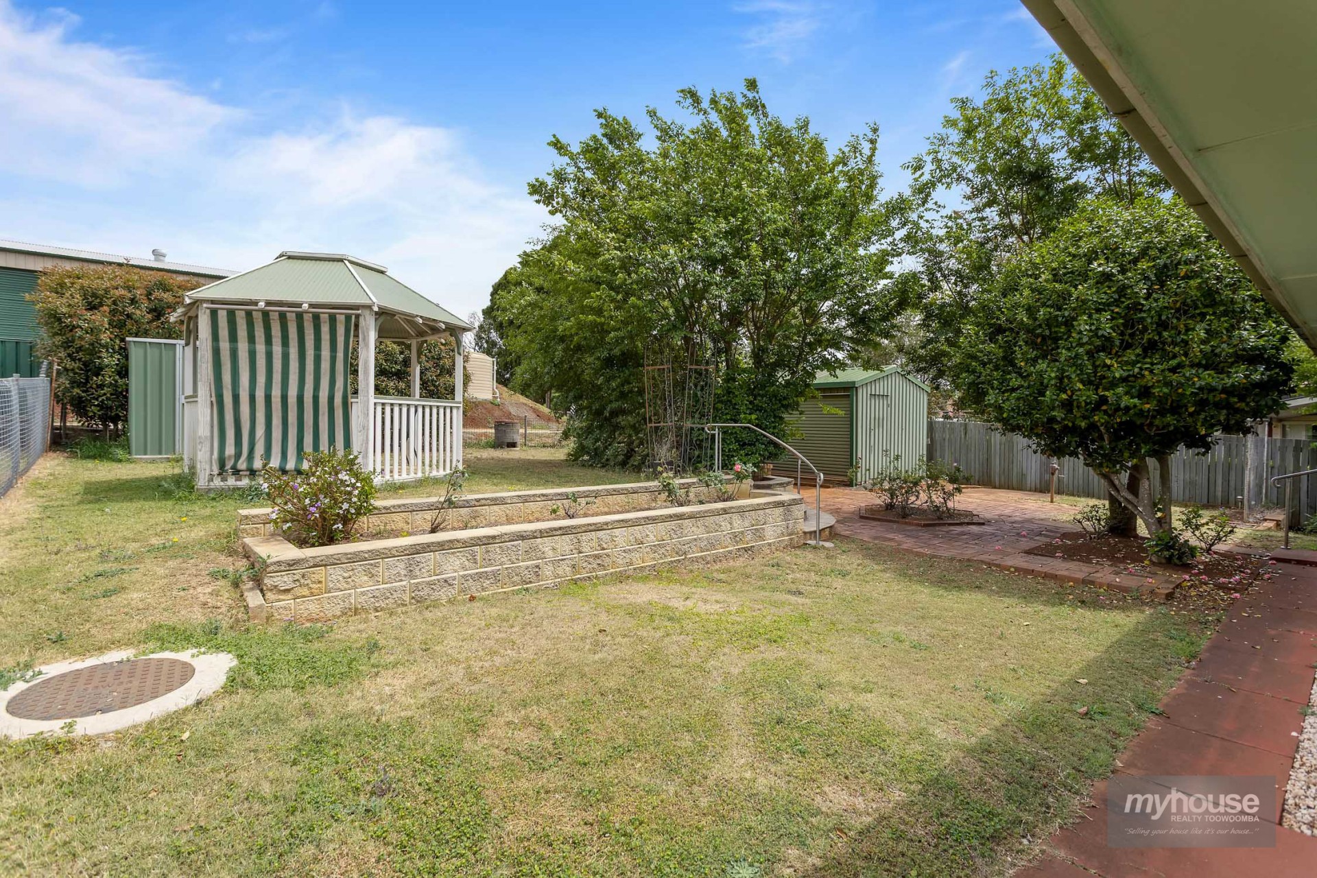 Real Estate in Centenary Heights