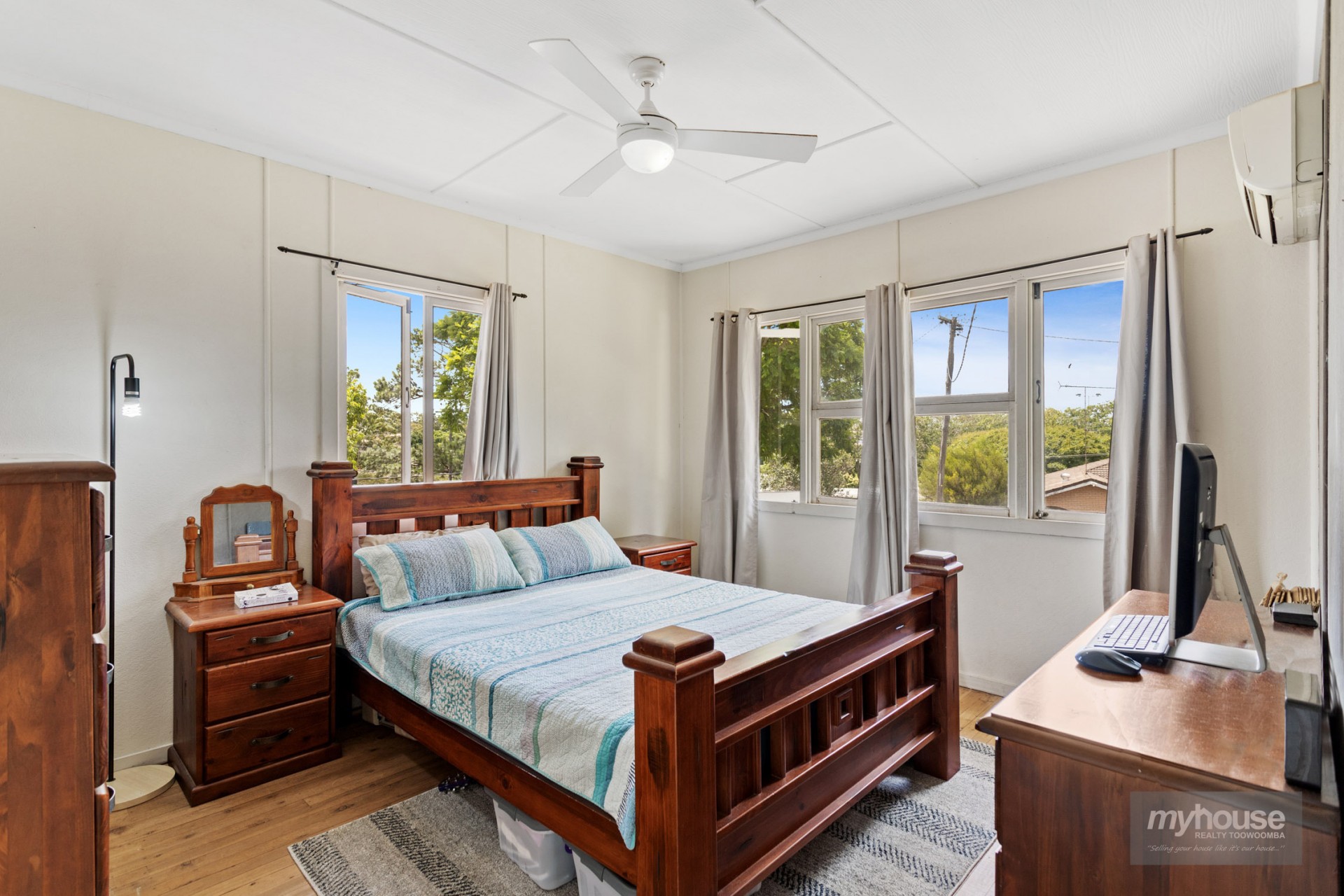 Open for inspection in Harristown