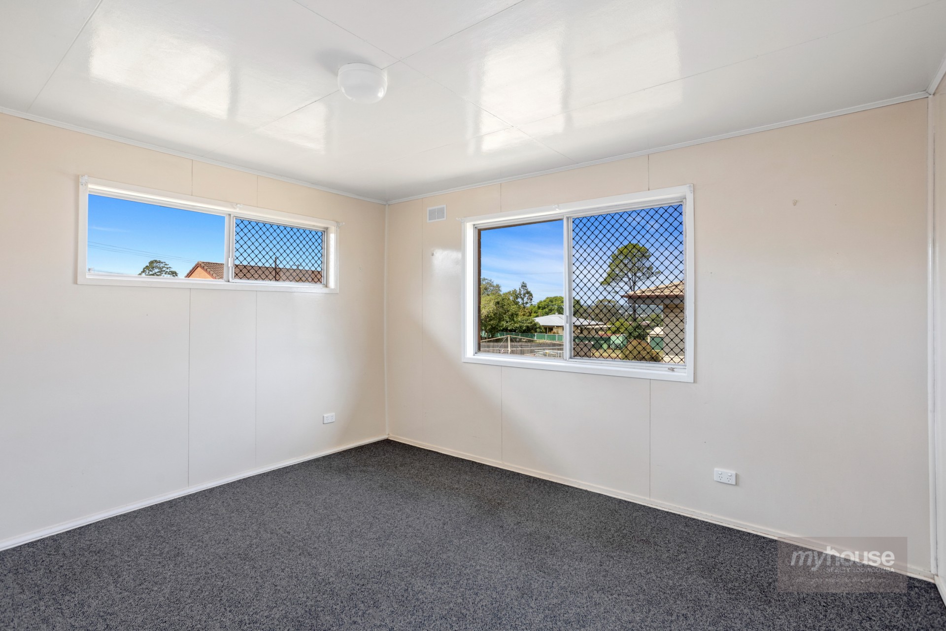 Open for inspection in Harristown