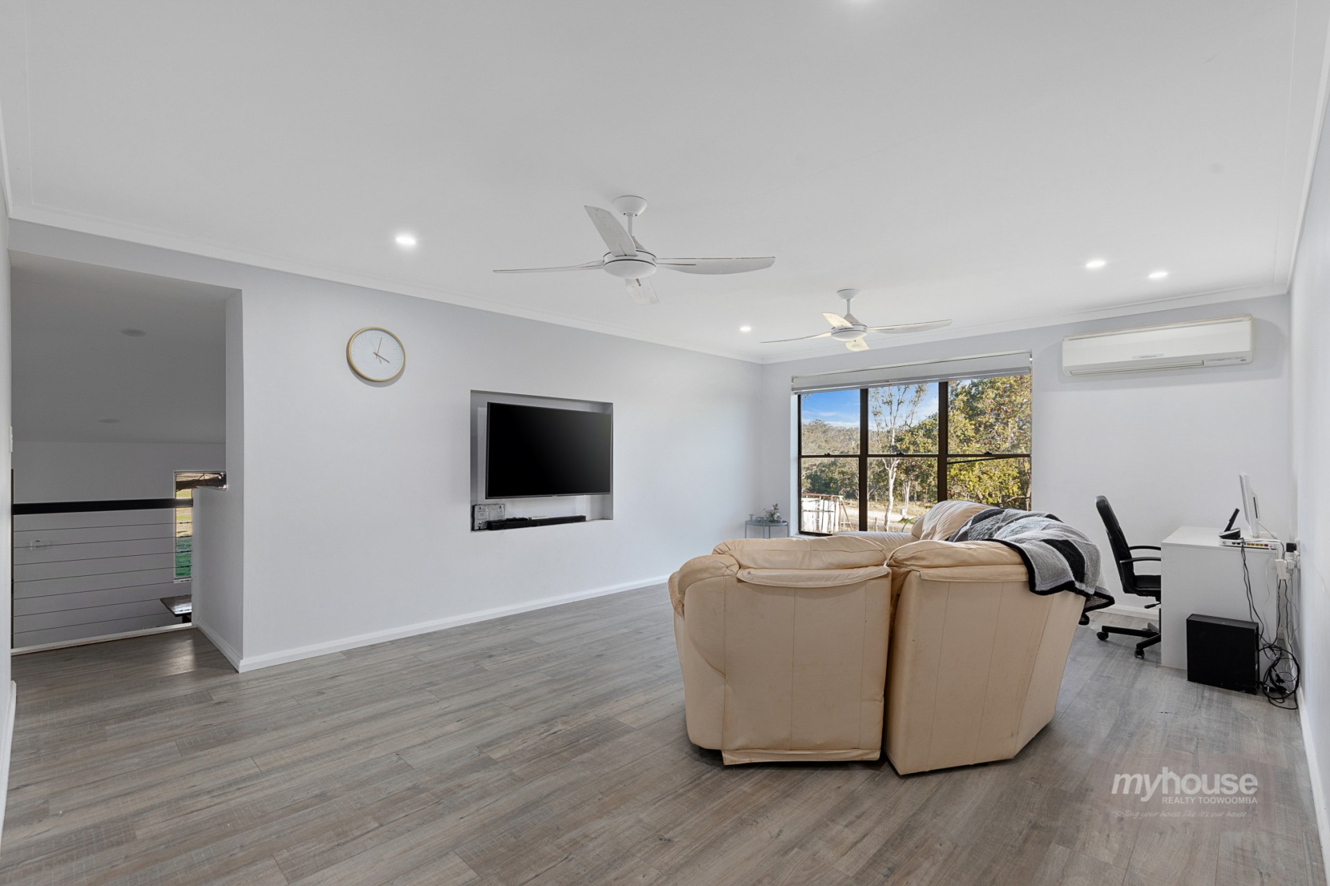 Real Estate in Mount Rascal