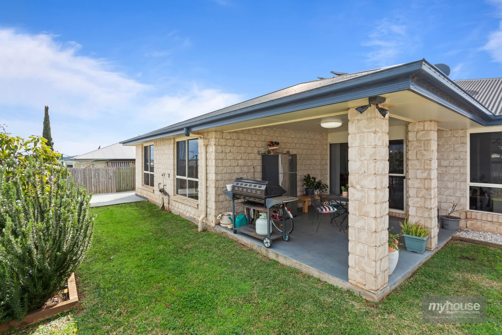 10 Opal Street, Glenvale > myhouse realty Toowoomba