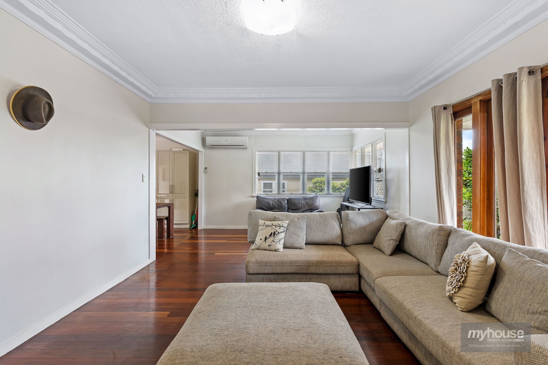 Open for inspection in Harristown