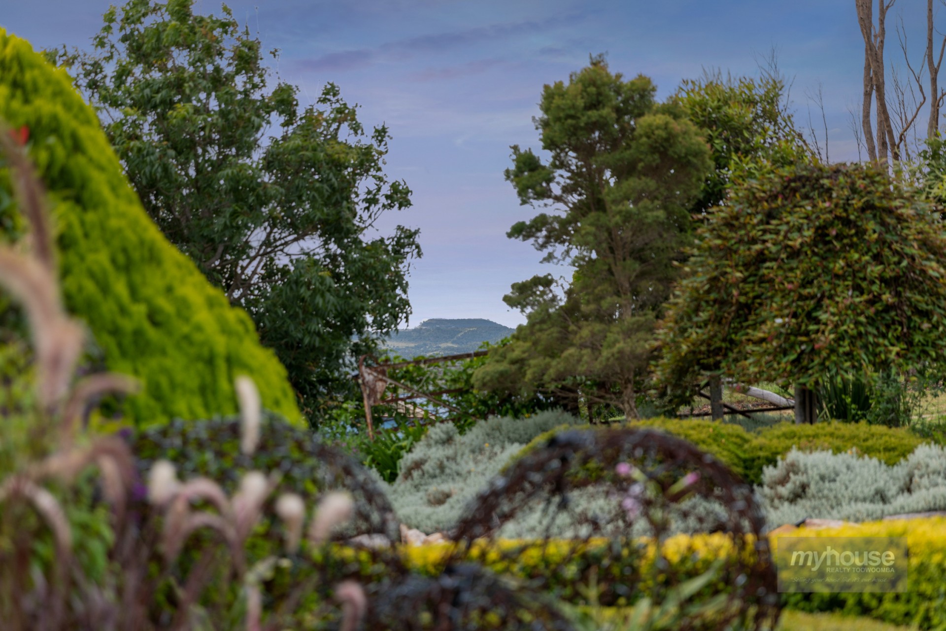 Real Estate in Cotswold Hills