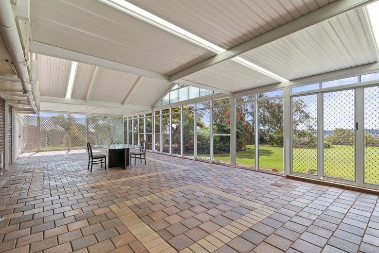 Real Estate in Cotswold Hills