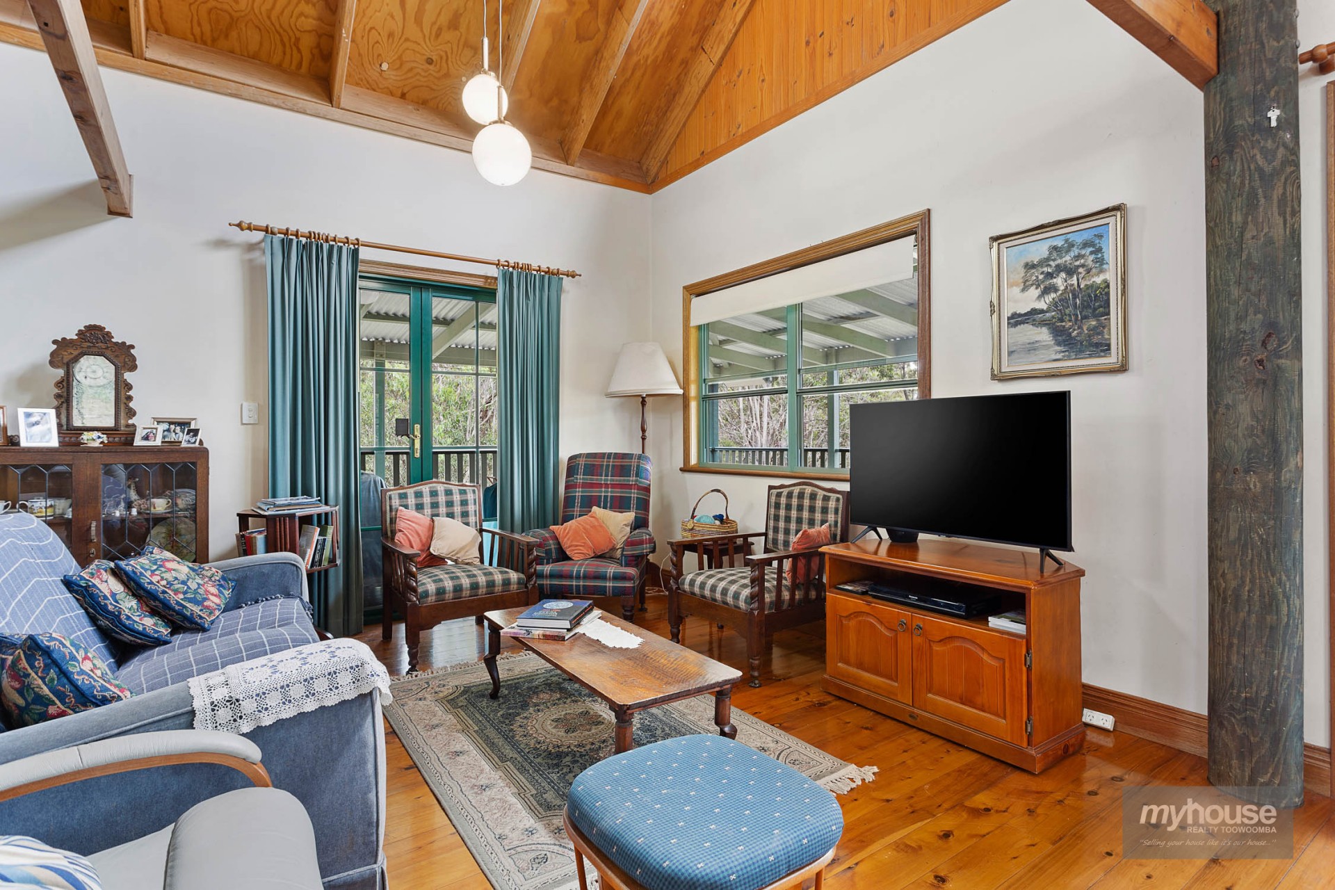 Real Estate in Mount Rascal