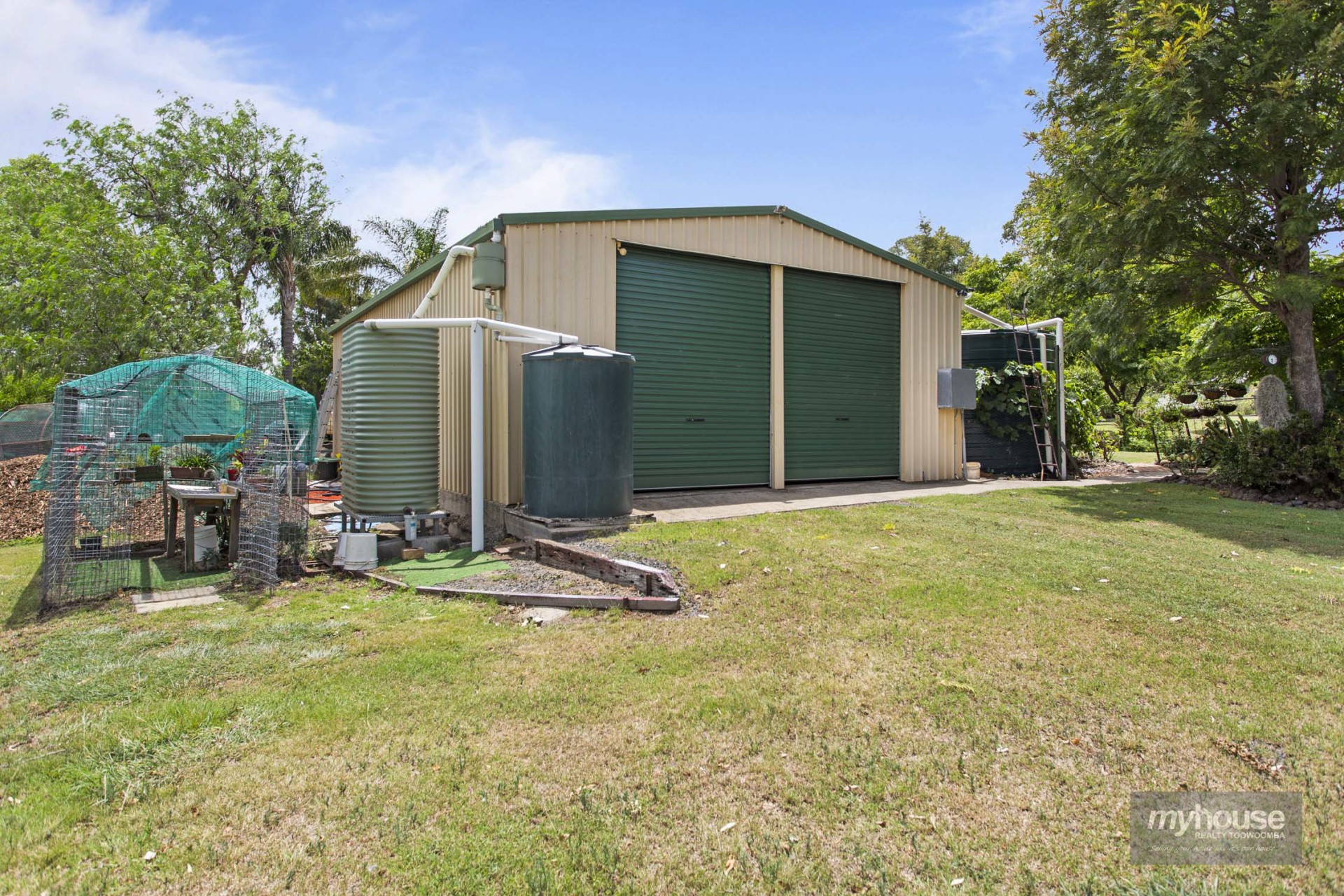 Real Estate in Gowrie Mountain