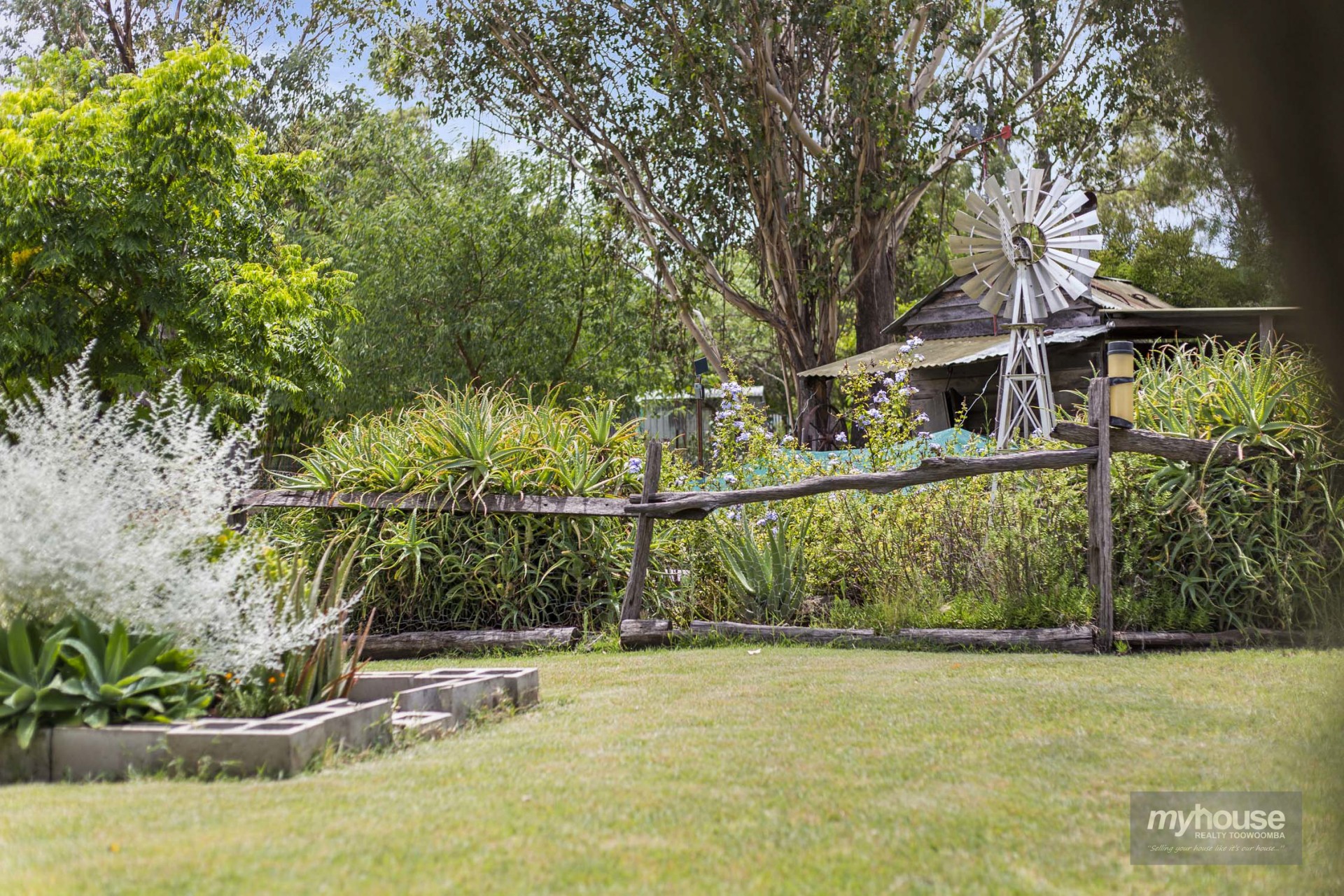Real Estate in Gowrie Mountain