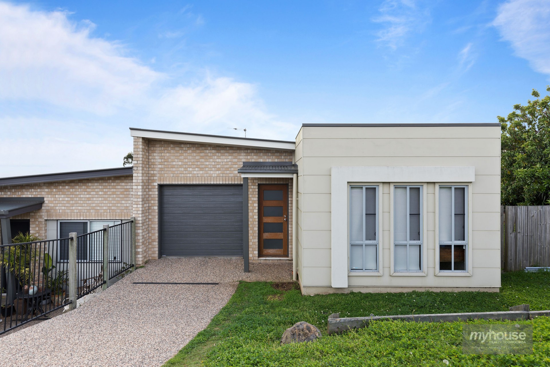 Property For Rent in Mount Kynoch