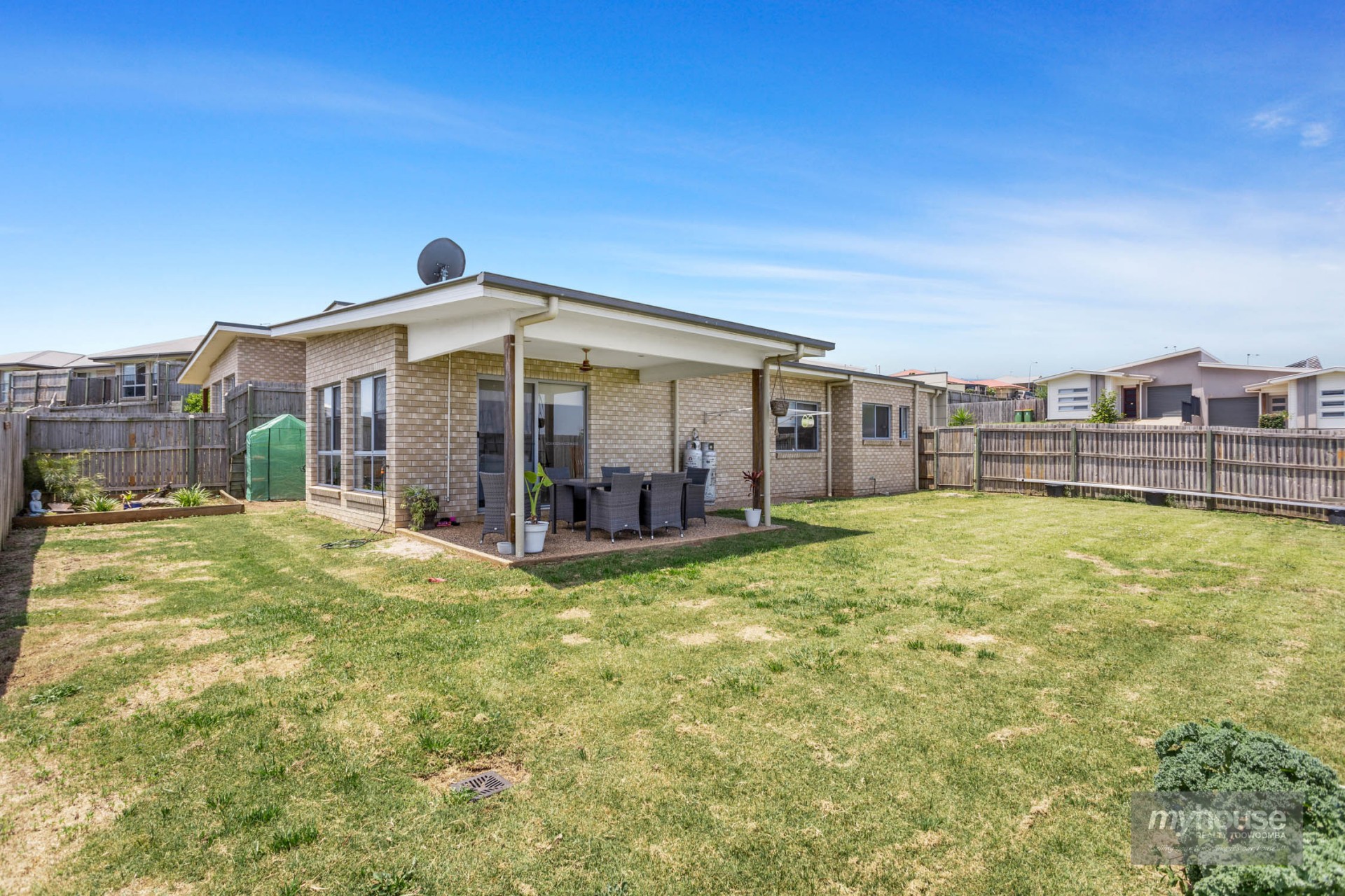 Real Estate in Mount Kynoch