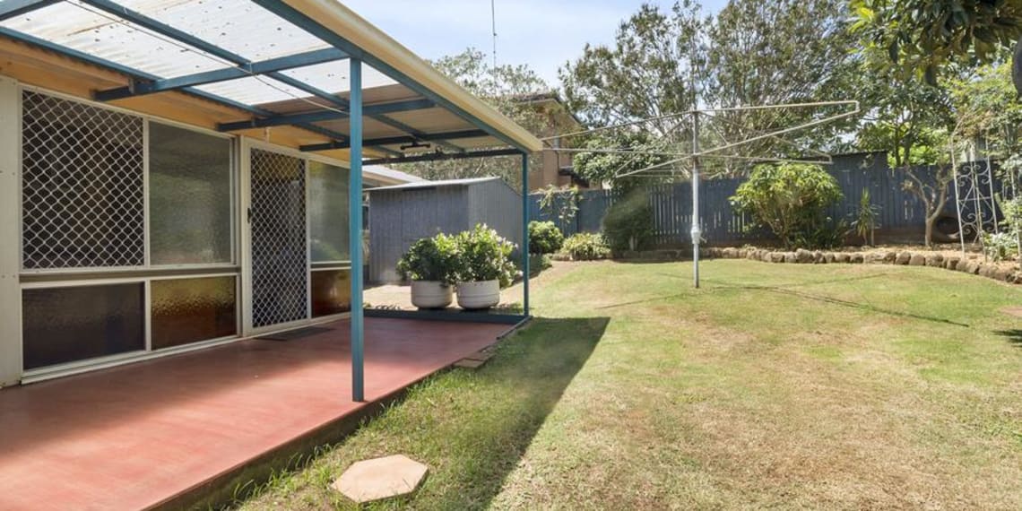Real Estate in Harlaxton