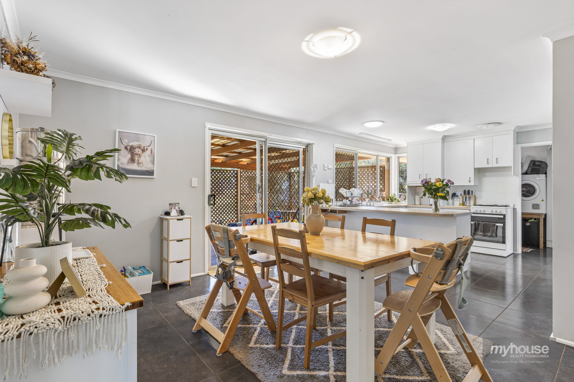 Open for inspection in Harristown