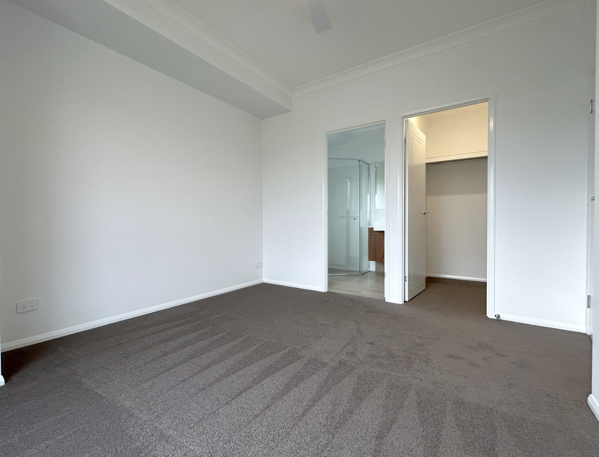 Real Estate in Glenvale
