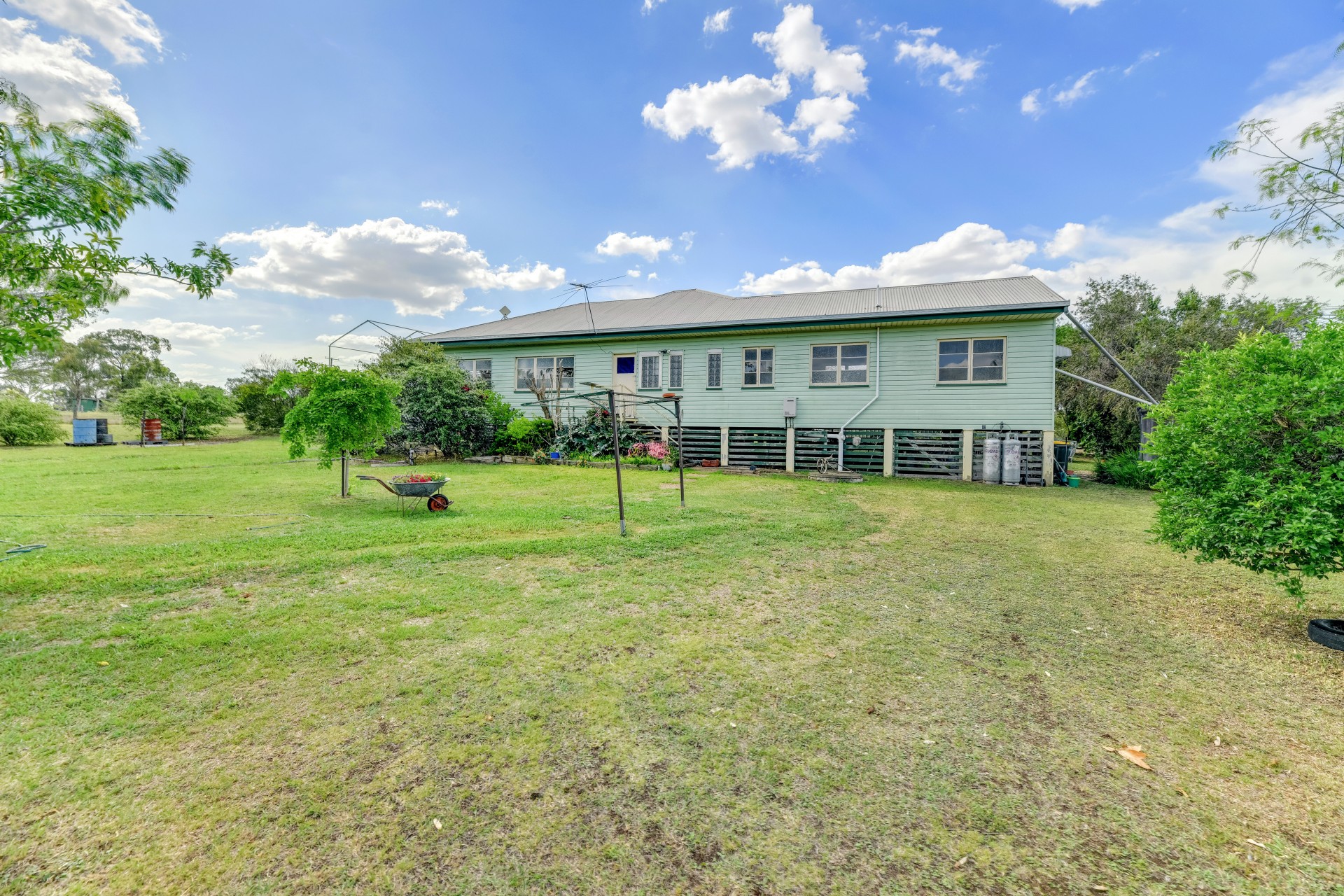 Real Estate in Mount Marshall