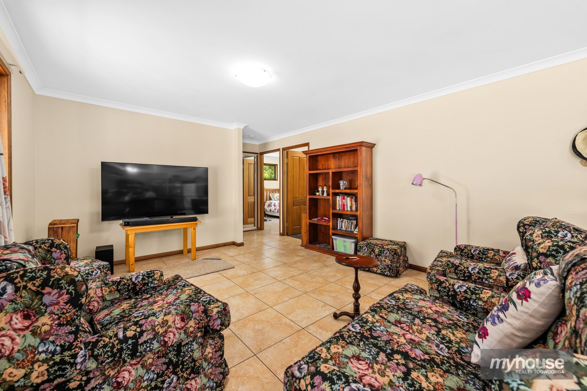 Real Estate in Cabarlah