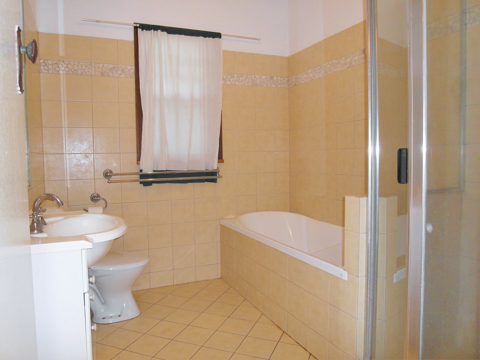 Open for inspection in Harristown