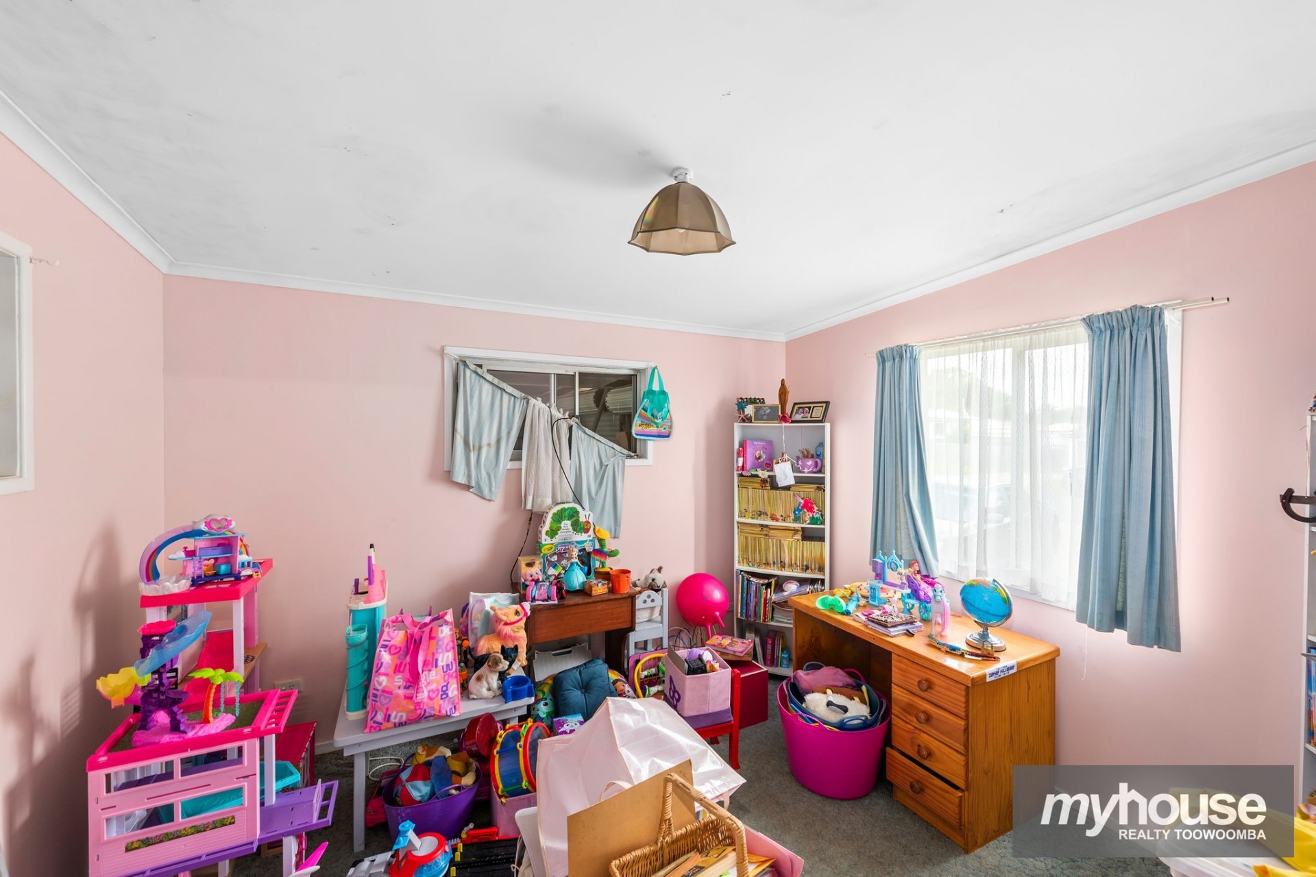 Real Estate in Newtown