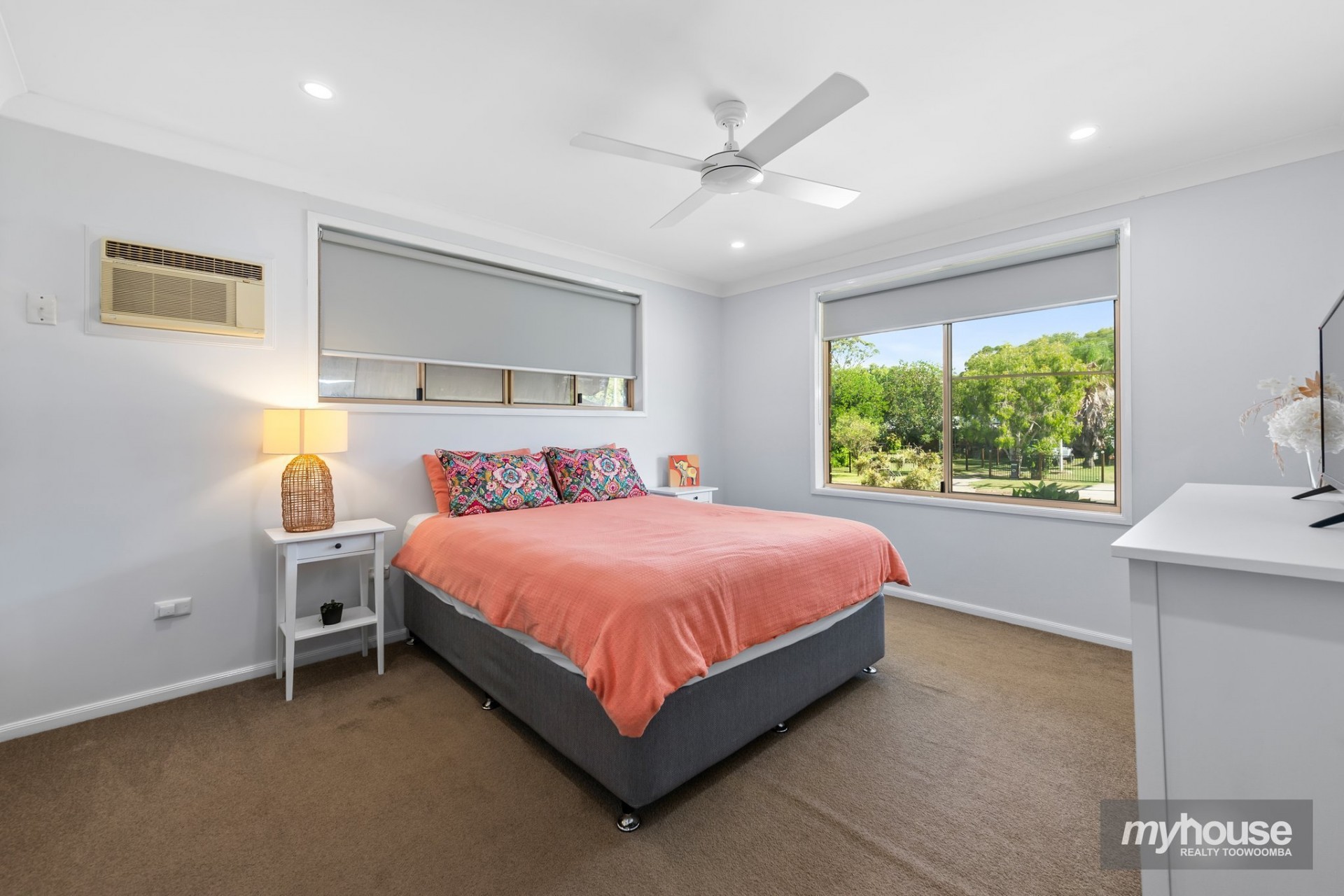 Real Estate in Withcott