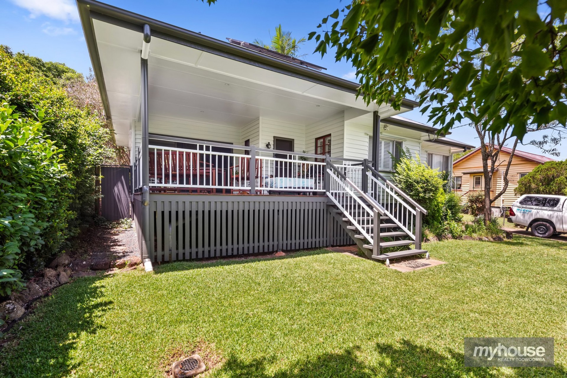 Harlaxton Properties For Sale