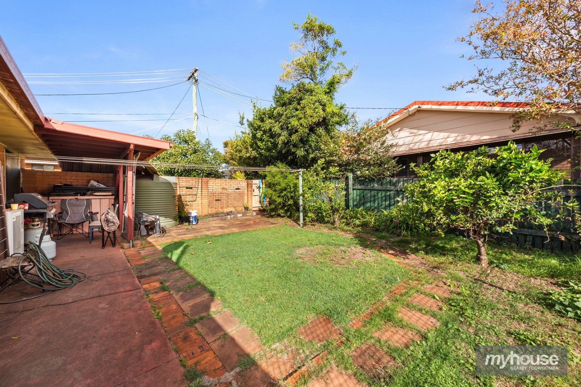Real Estate in Centenary Heights