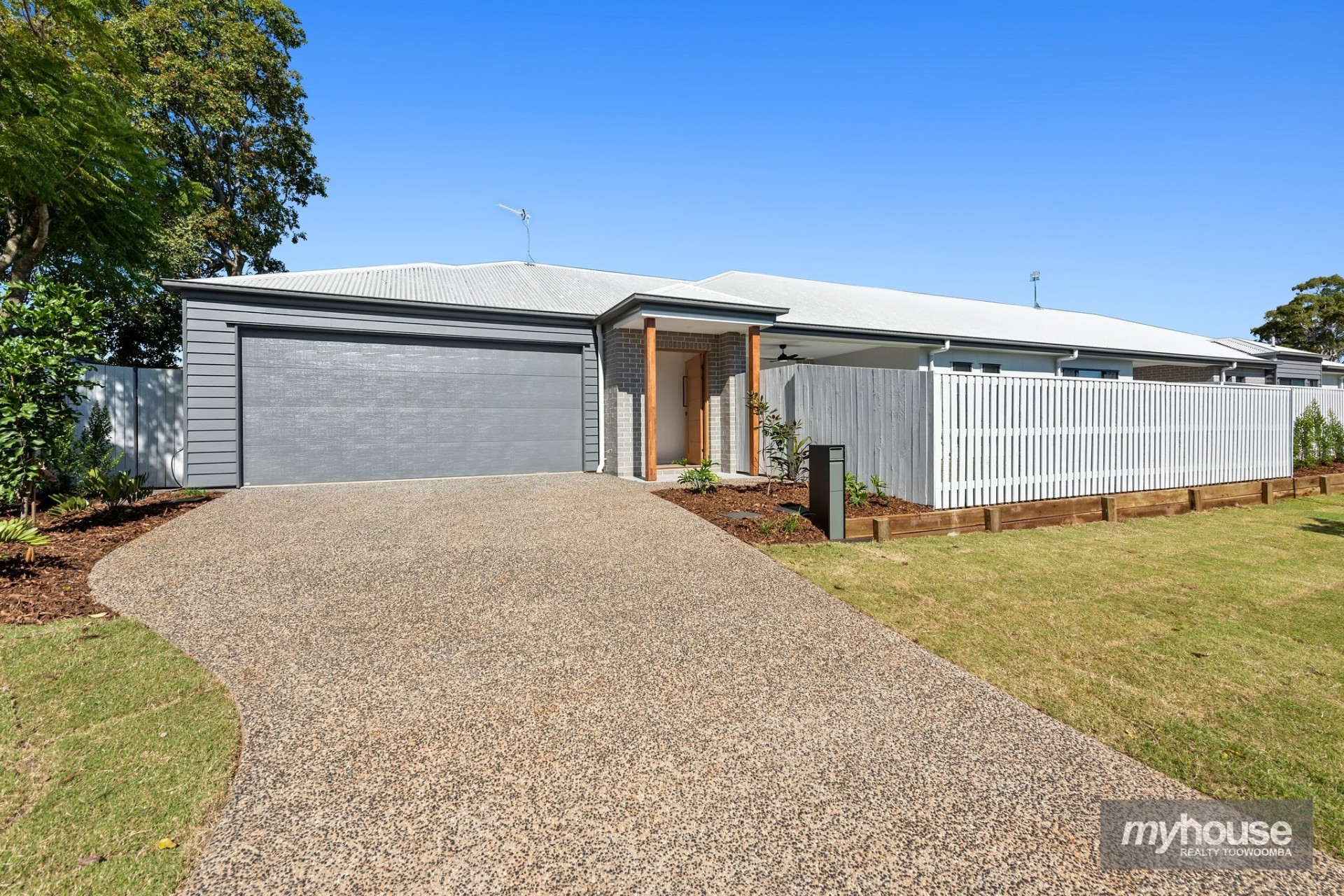 Property For Sale in Darling Heights
