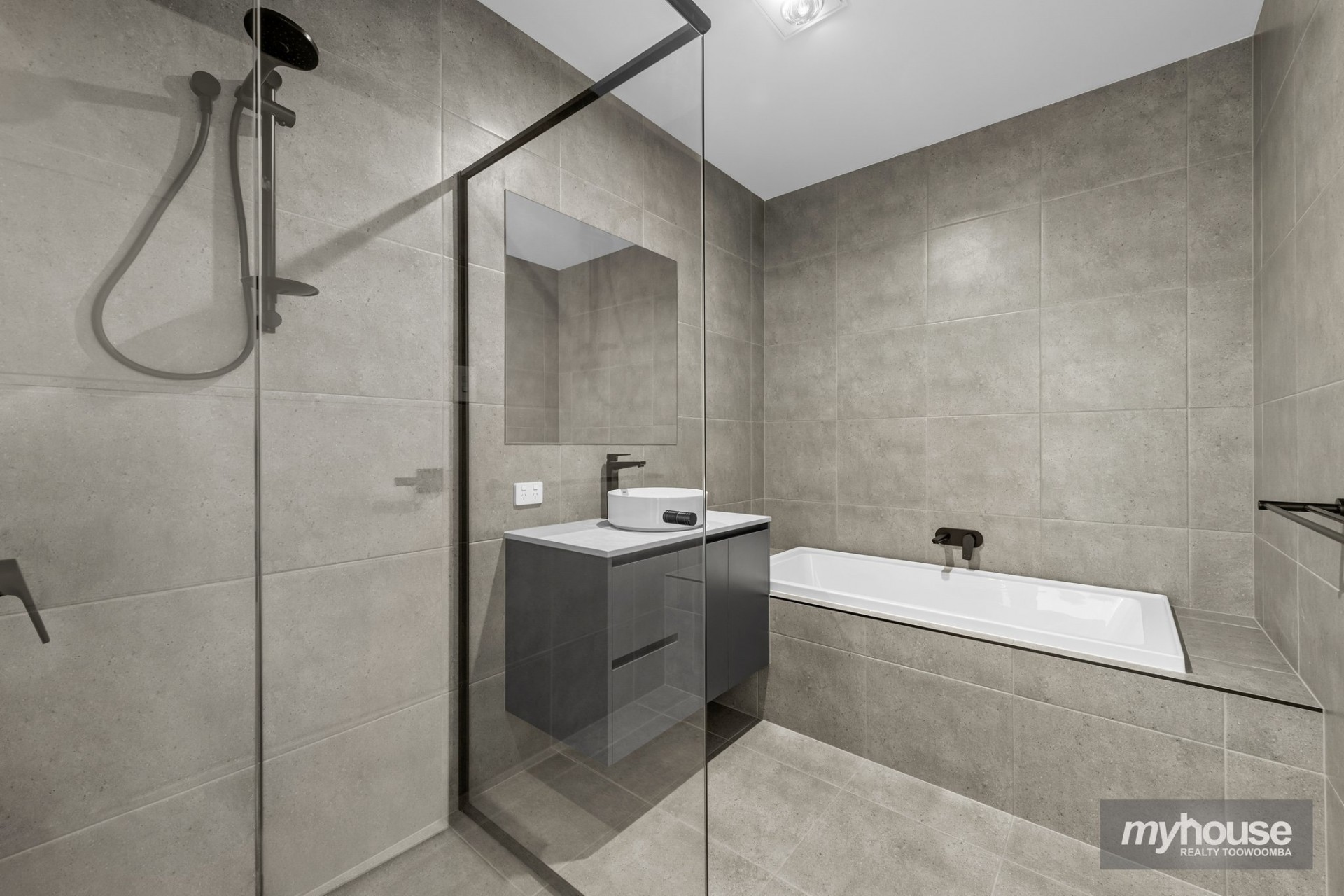 Real Estate in Darling Heights