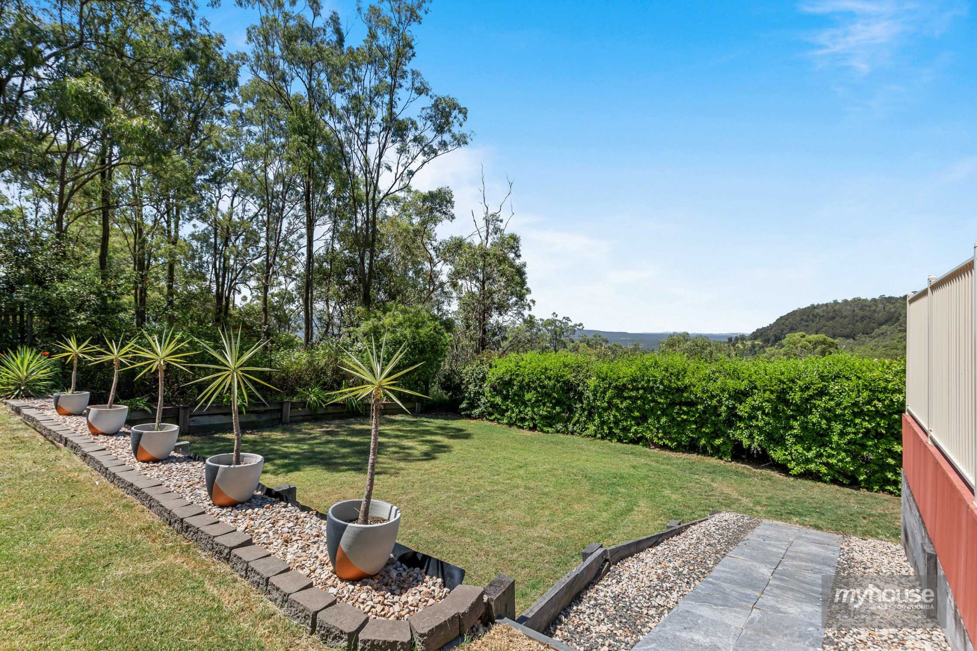Real Estate in Withcott