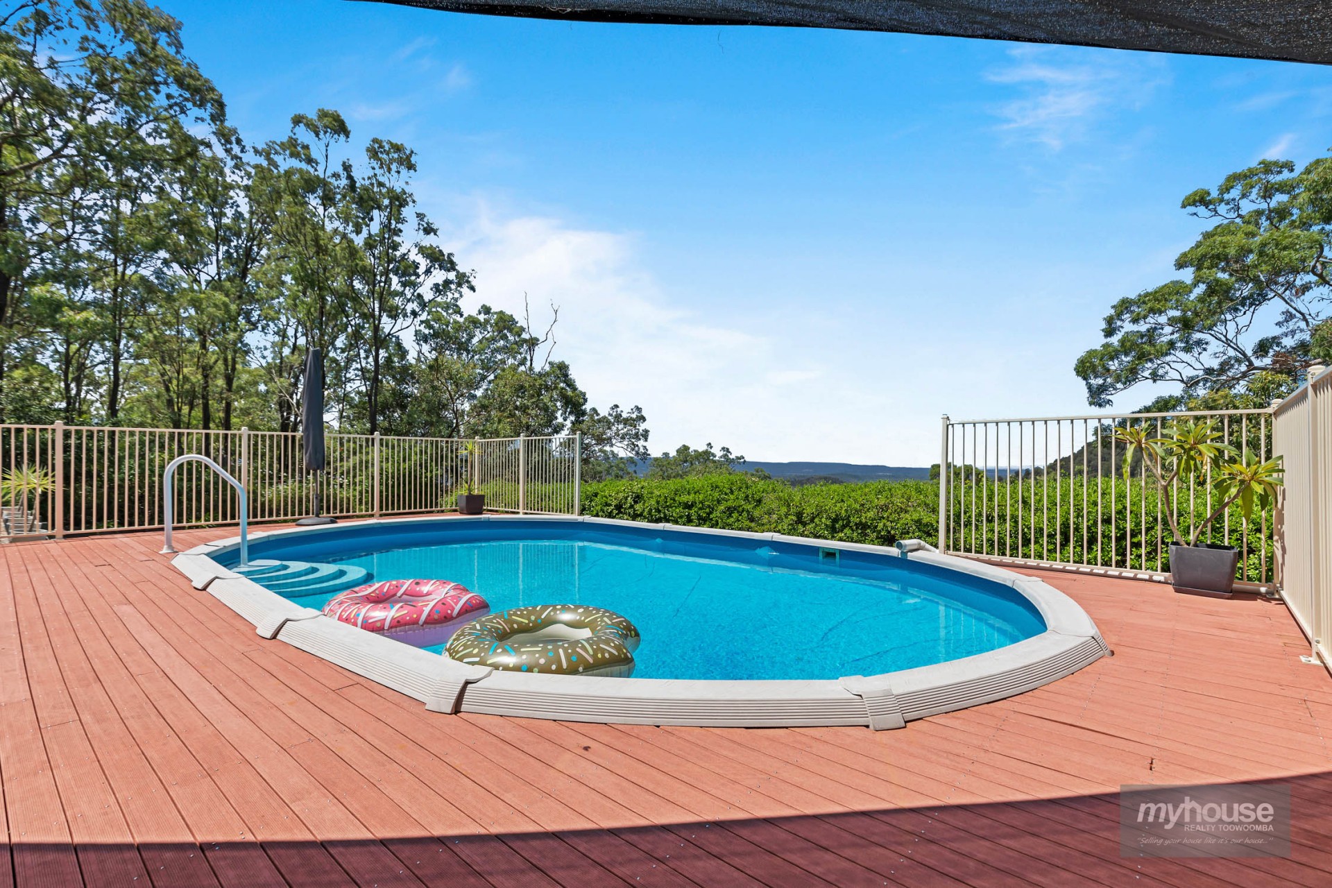 Withcott real estate For Rent