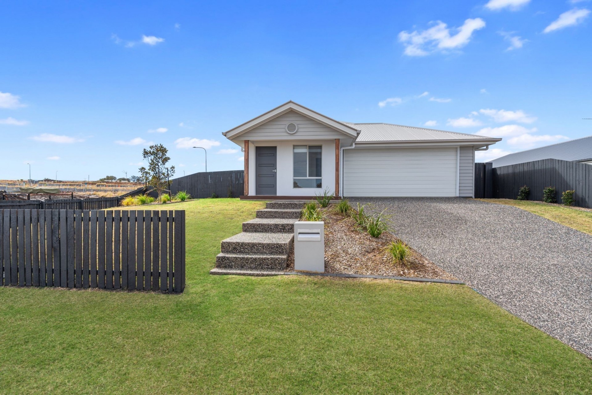 26 Jacana Street, Glenvale - Image 1