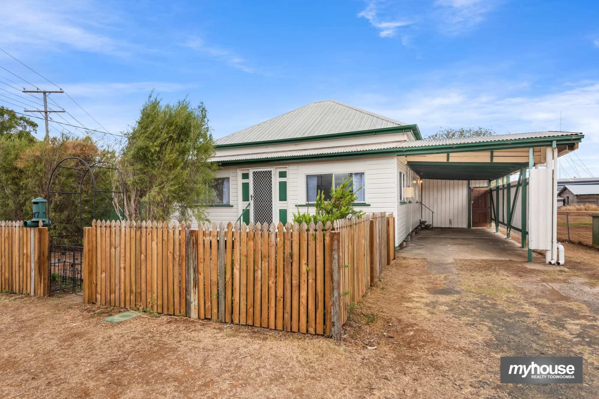 147 Bridge Street, Oakey - Image 1