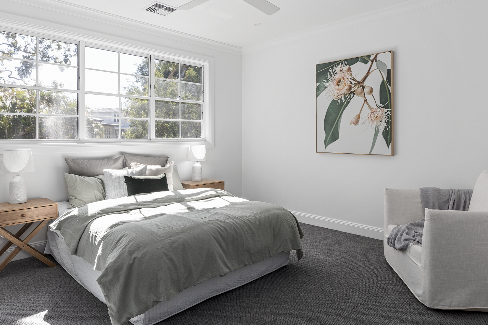 Real Estate in Holland Park