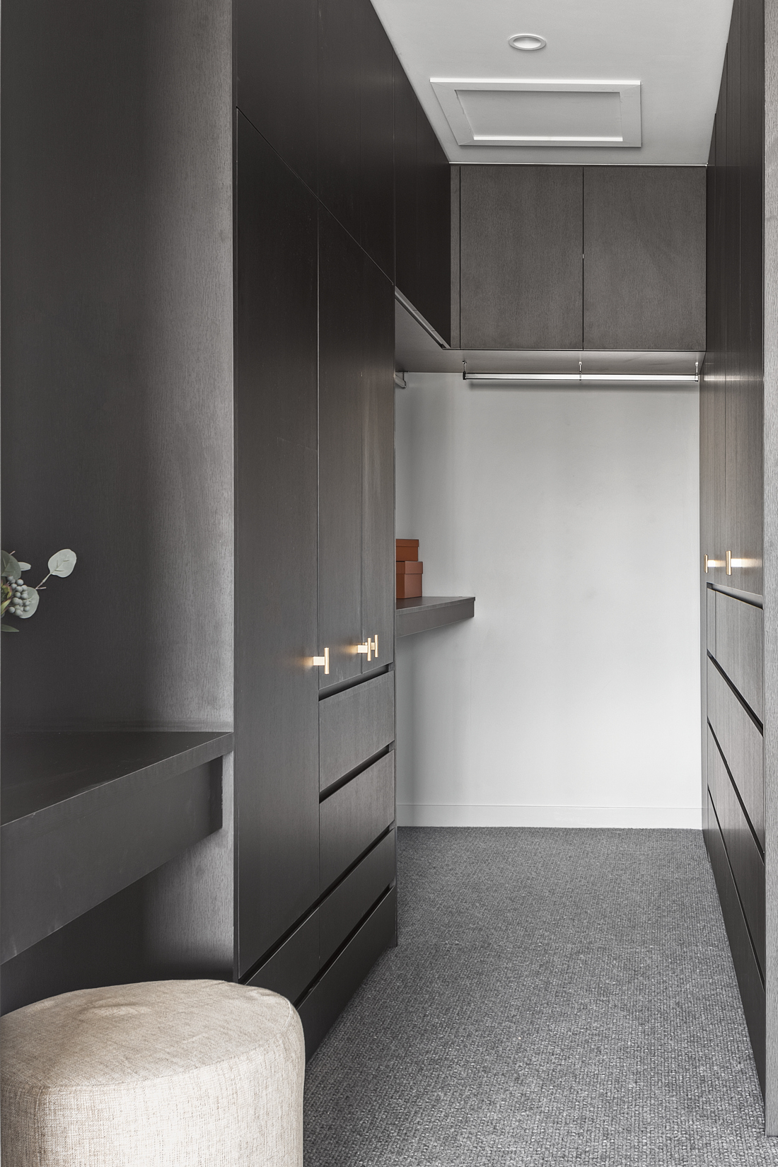 Real Estate in Holland Park