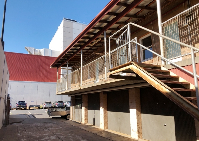 Image 4