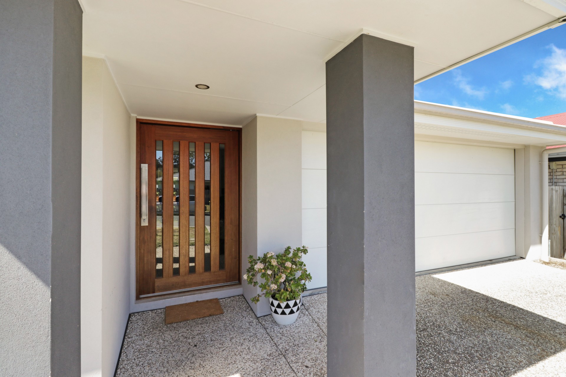 Ormeau Hills Properties For Sale